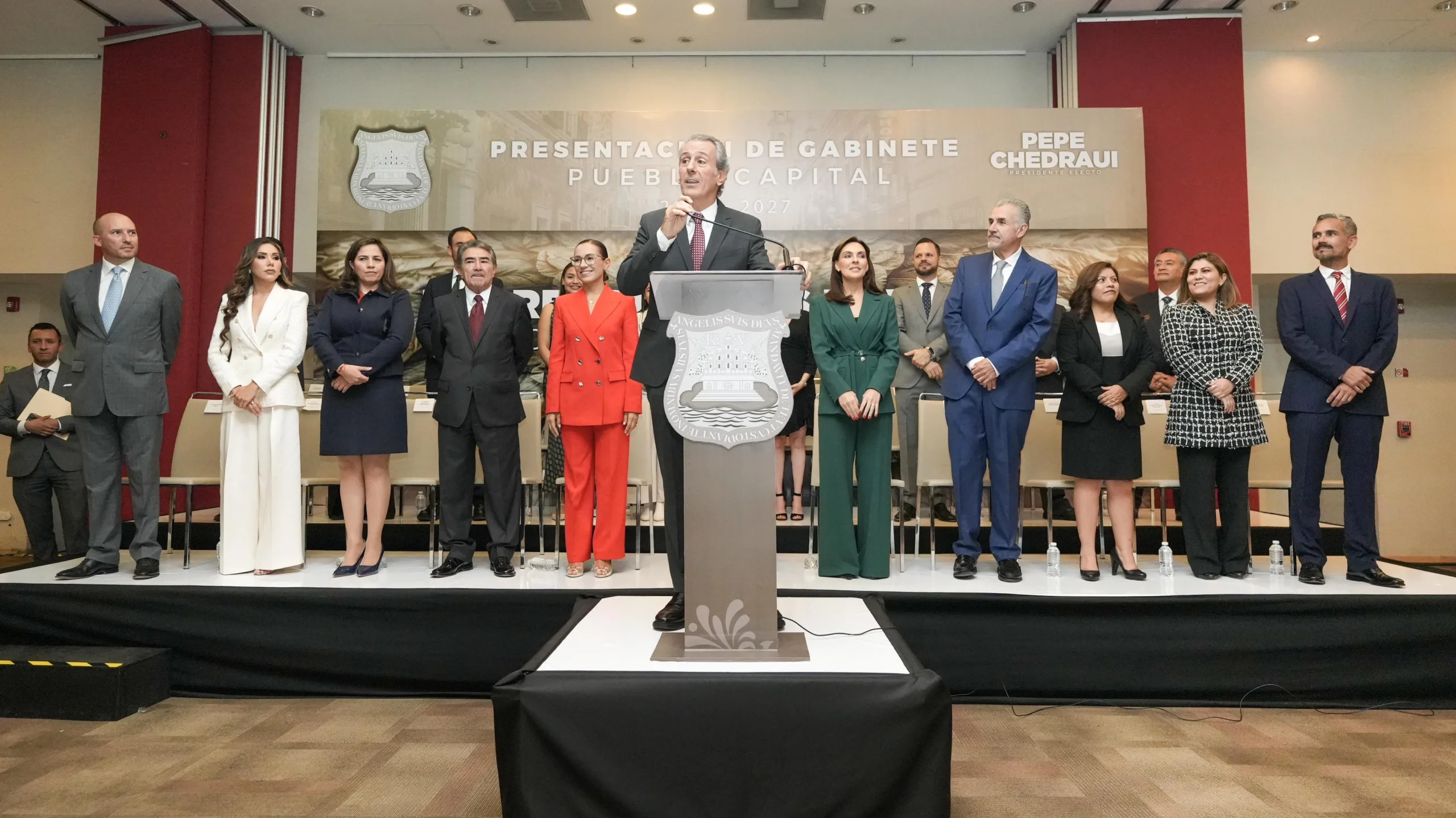 Presenta Pepe Chedraui el Gabinete Municipal para el periodo 2024-2027