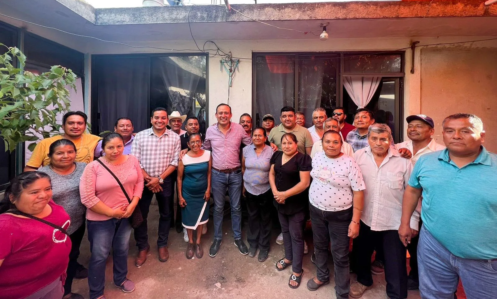 Eduardo Castillo Inicia su Primera Gira de Trabajo como Diputado Federal