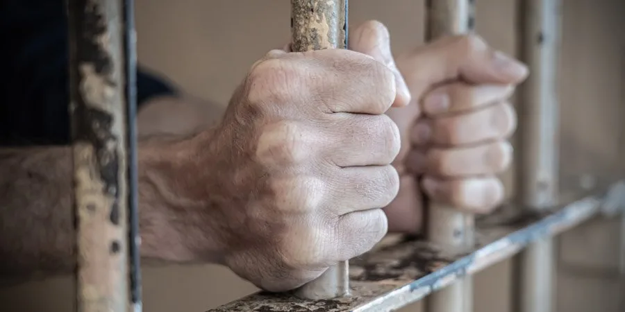 Sentenciado a 4 años de prisión por delitos contra la salud