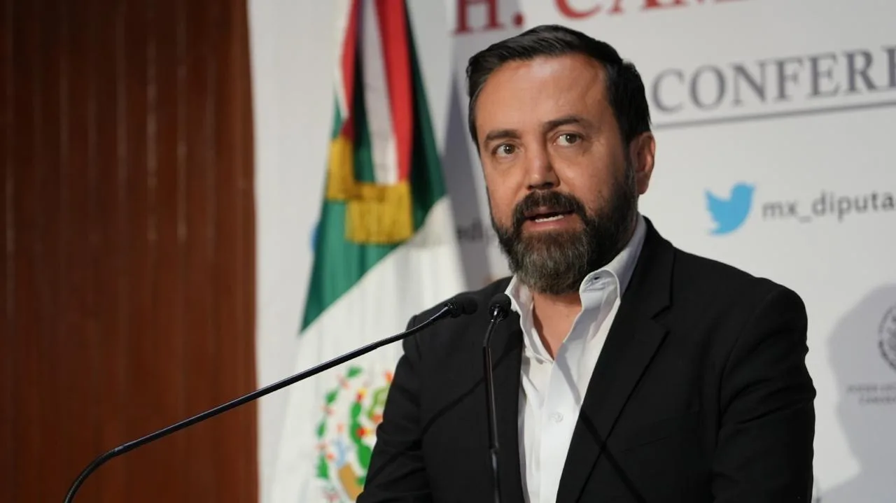 Por consenso y mayoría democrática, saca Morena 26 comisiones legislativas; hay total unidad, afirma el Vocero del GPM, Arturo Ávila