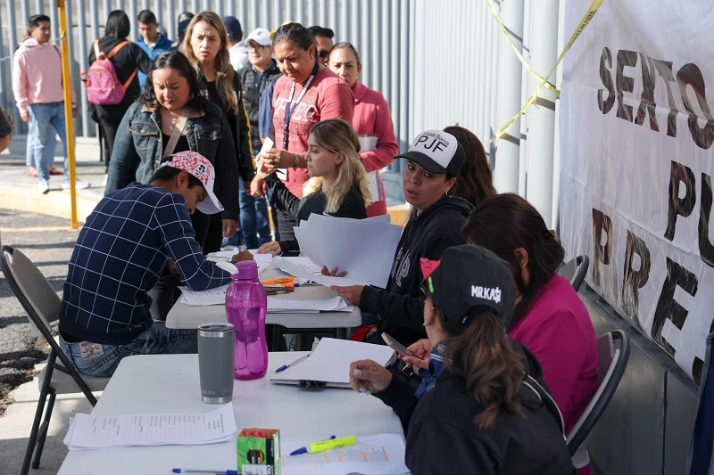 Trabajadores poblanos del Poder Judicial seguiran cobrando y sin trabajar, siguen en Paro