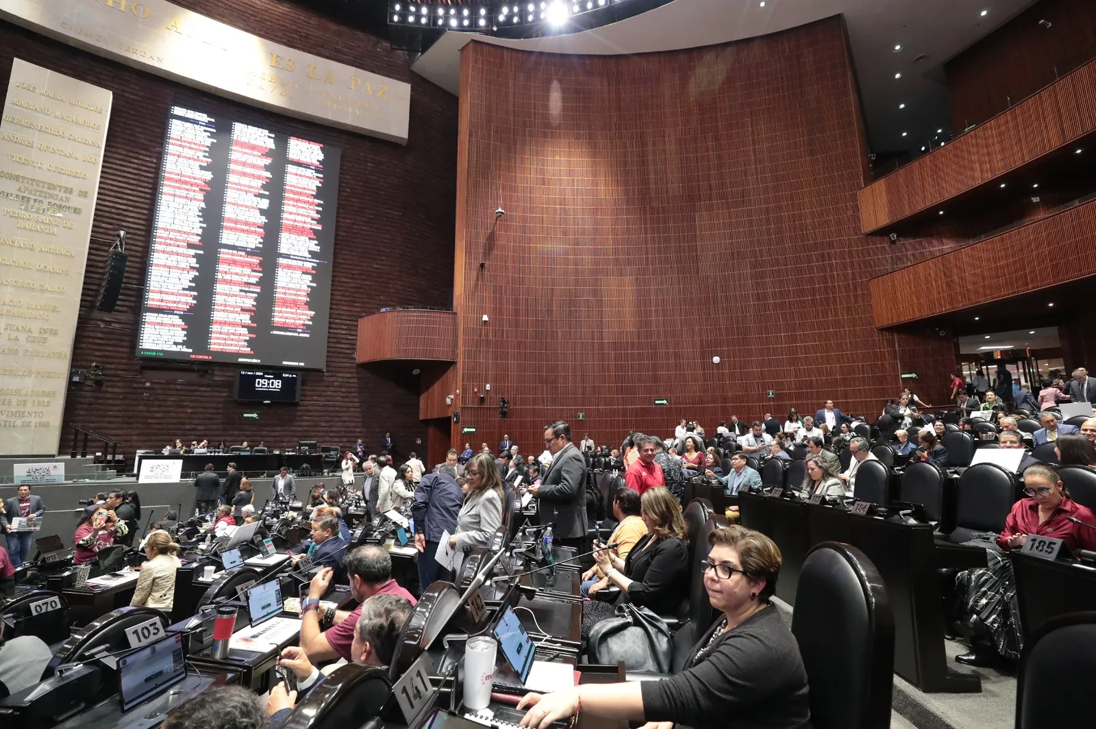 Dan en Cámara de Diputados trámite de publicidad a dictamen que propone cambios en la Administración Pública Federal