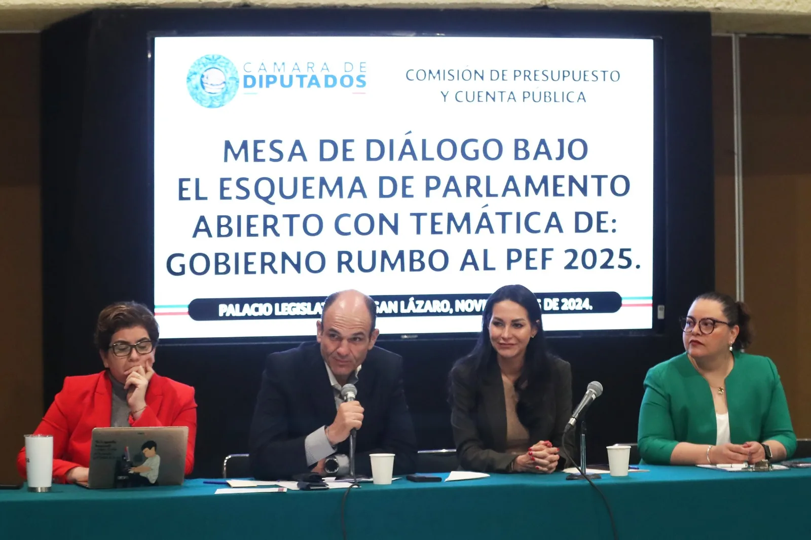 Realizan en la Cámara de Diputados parlamento abierto sobre el tema Gobierno Rumbo al Presupuesto 2025