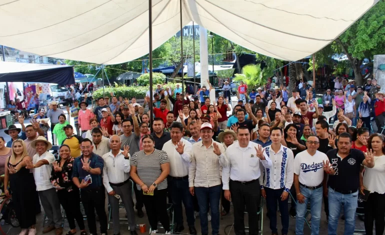 Con respaldo mixteco, Eduardo Castillo encabeza la Asamblea Informativa de Morena en Chietla