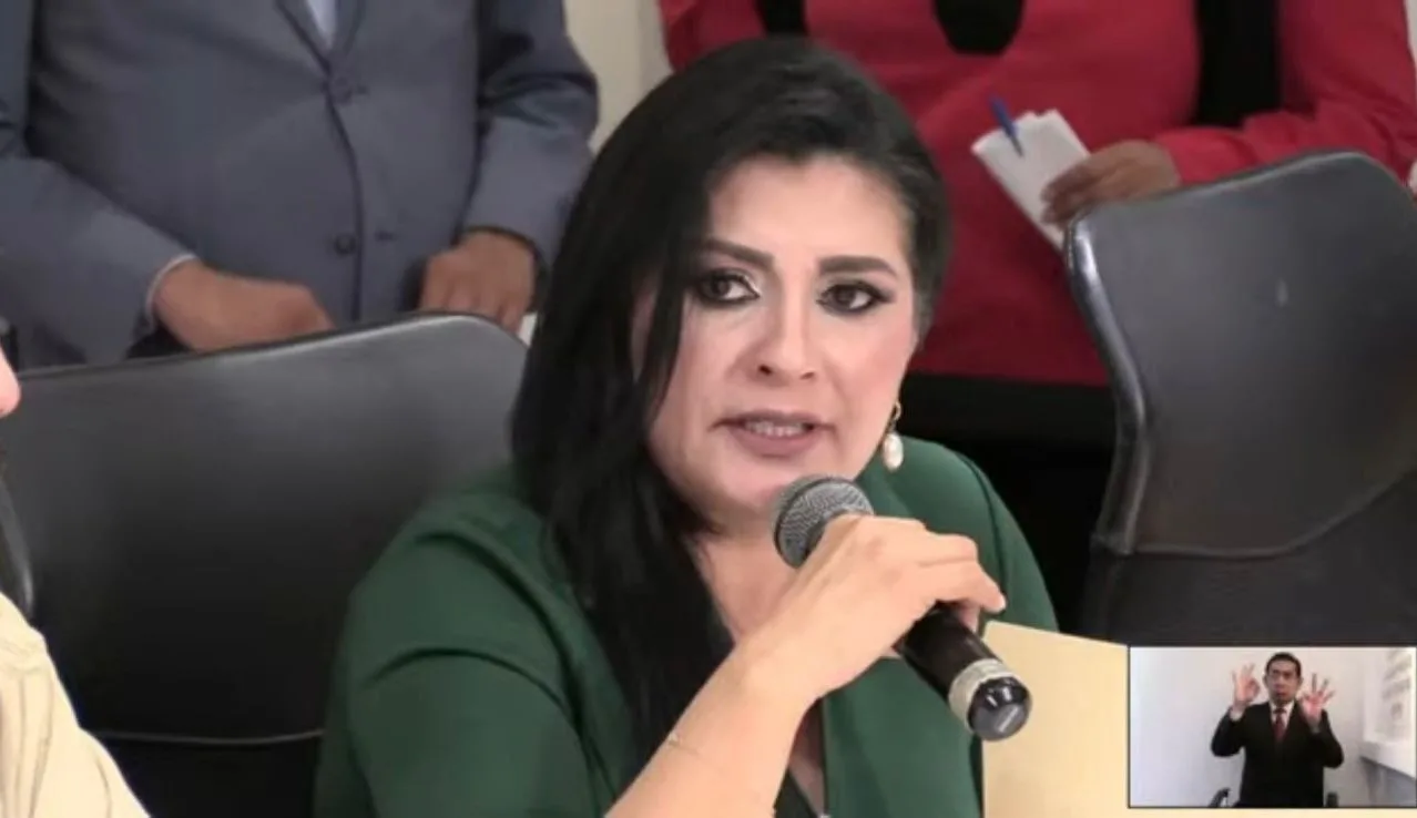 A la yugular Delfina Pozos contra el Soapap y Agua de Puebla