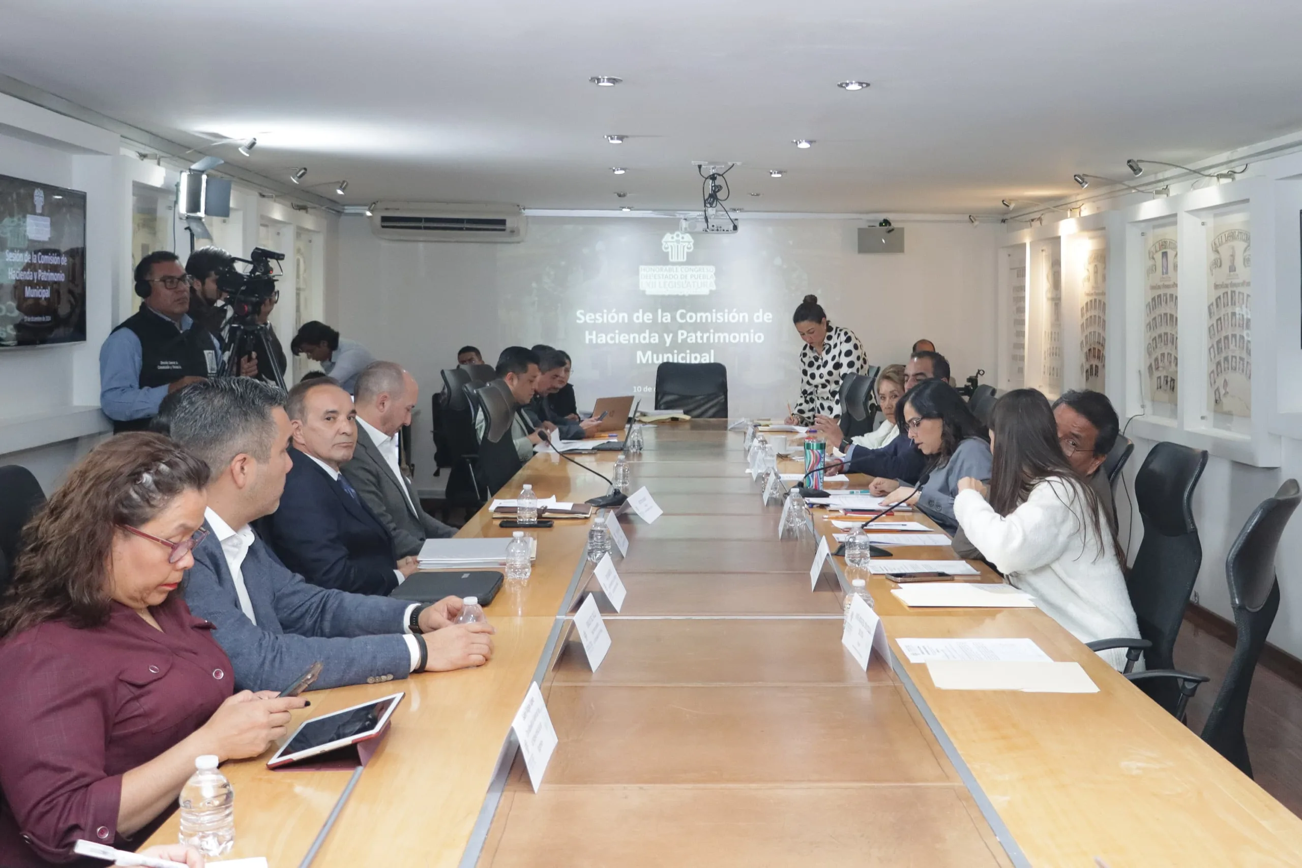 Presenta Puebla capital proyecto de Ley de Ingresos 2025 ante Comisión de Hacienda y Patrimonio de la LXII Legislatura