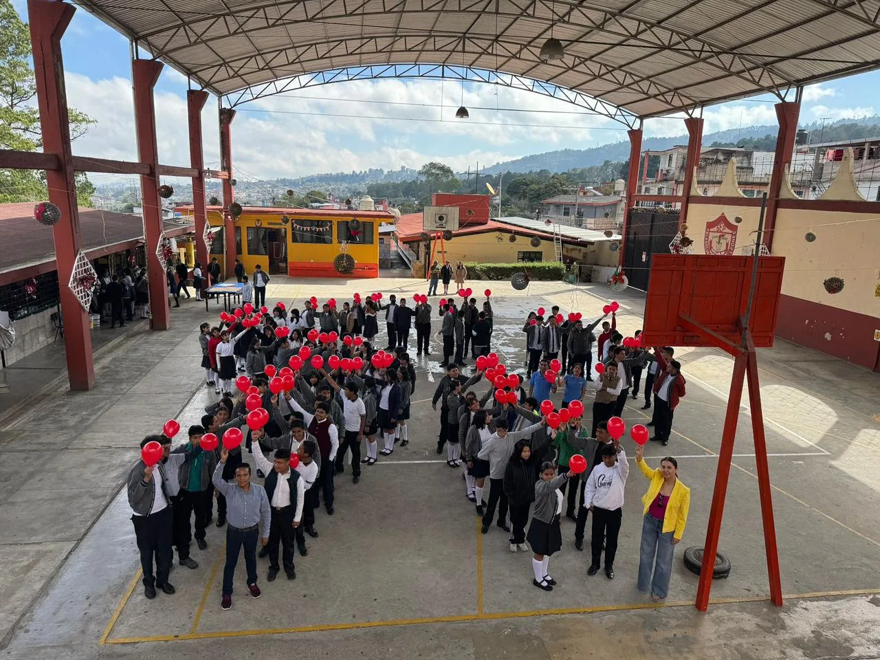 Autoridades de Teziutlán capacitan a estudiantes en la prevención del SIDA