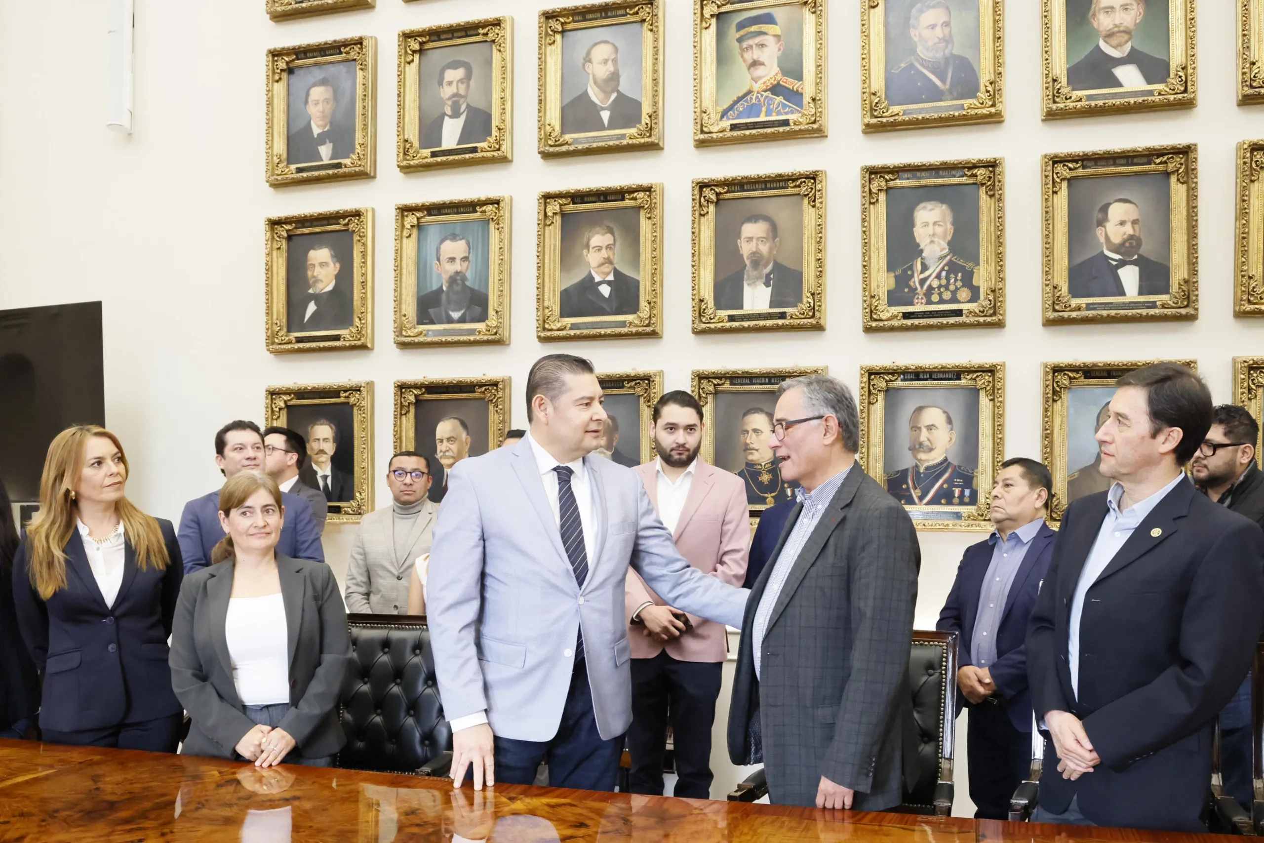 Puebla apuesta por la tecnología: acuerdan ruta para la Casa del Diseño de Semiconductores