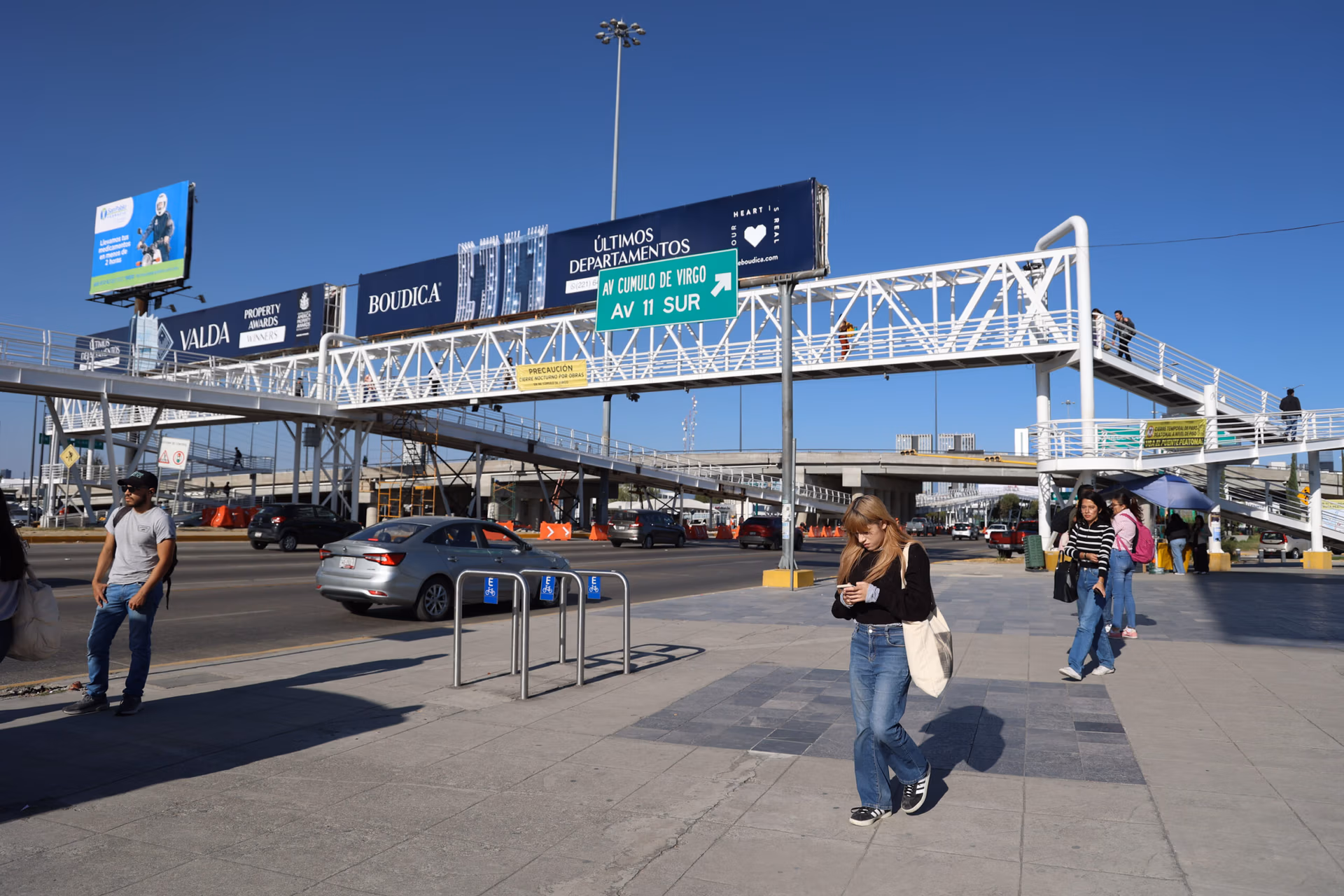 Armenta anuncia puente eléctrico en Vía Atlixcáyotl y confirma apertura de IMSS San Alejandro