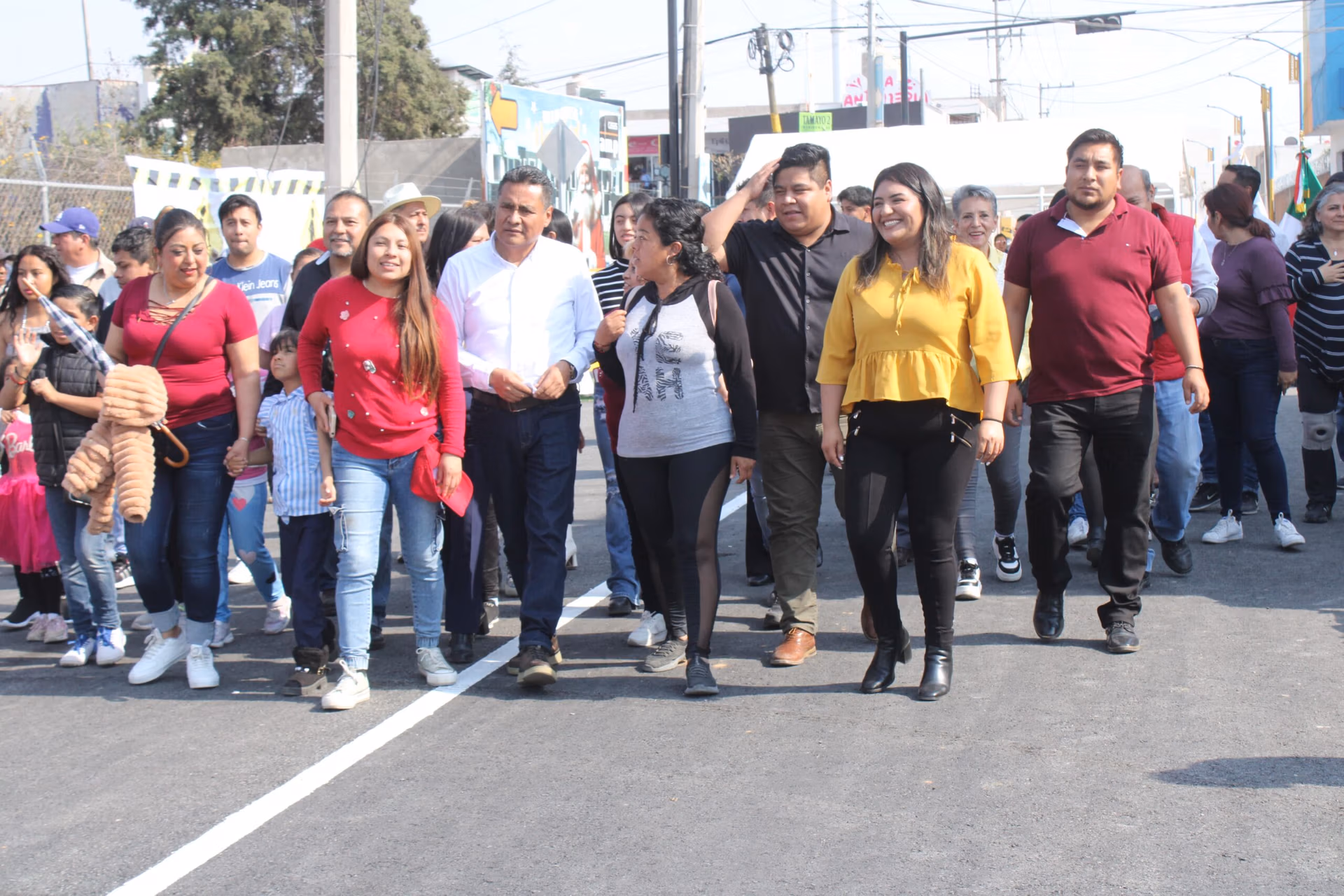 Armando Aguirre inaugura rehabilitación de importante vialidad en Misiones de San Francisco