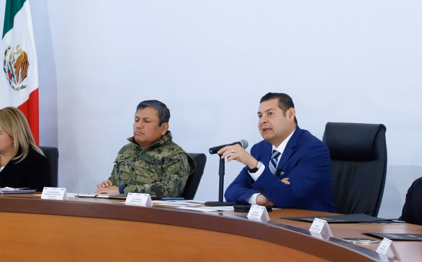 Armenta garantiza investigación en homicidios de Juan Zenteno y Jessica Ortiz