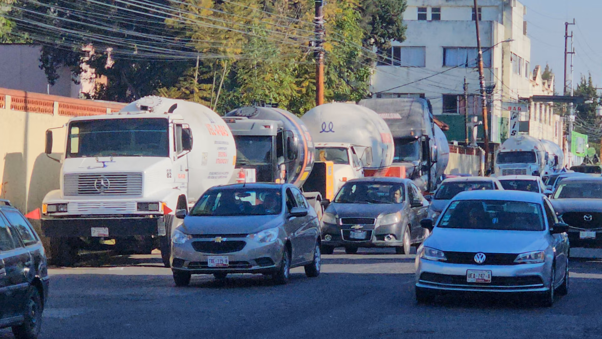 SSP decomisa 12 pipas de huachicol en Tepeaca, foco rojo del robo de gasolina