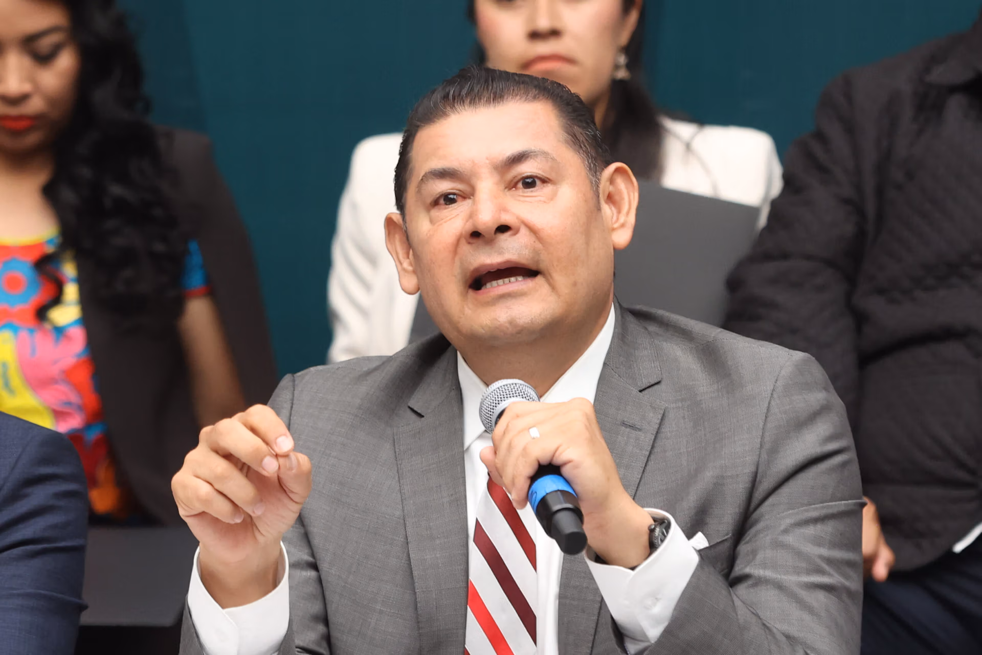 Gobernador de Puebla pide a Antorcha Campesina entregar Ciudad Universitaria de la BUAP