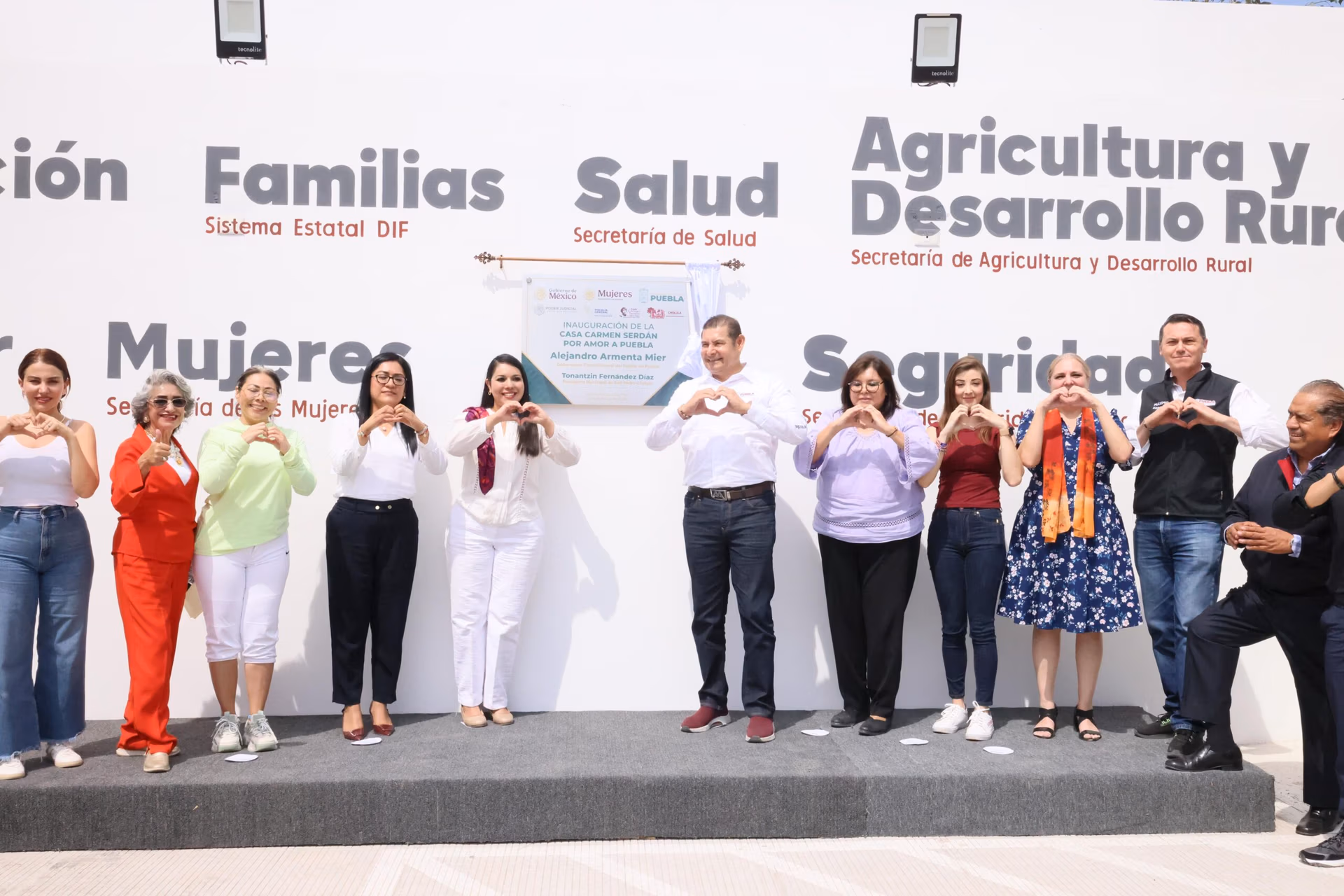 Alejandro Armenta y Tonantzin Fernández inauguran la Casa Carmen Serdán en San Pedro Cholula