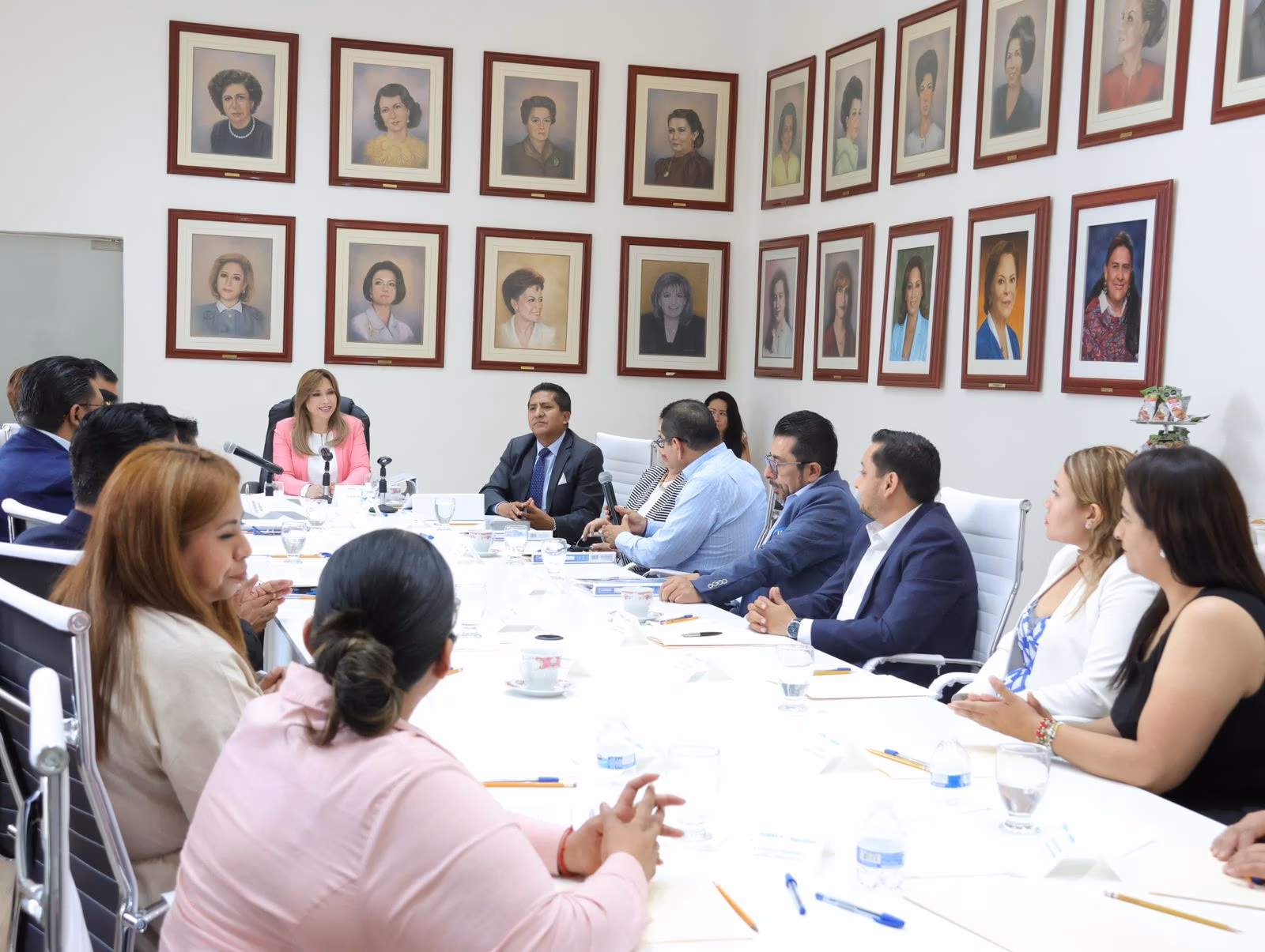 Garantiza Ceci Arellano legalidad y transparencia en procesos de adopción