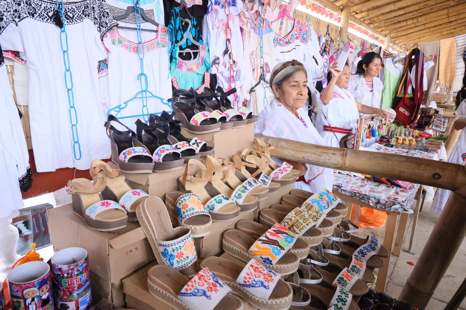 Gobierno del Estado refuerza reconocimiento y respeto a derechos de mujeres indígenas