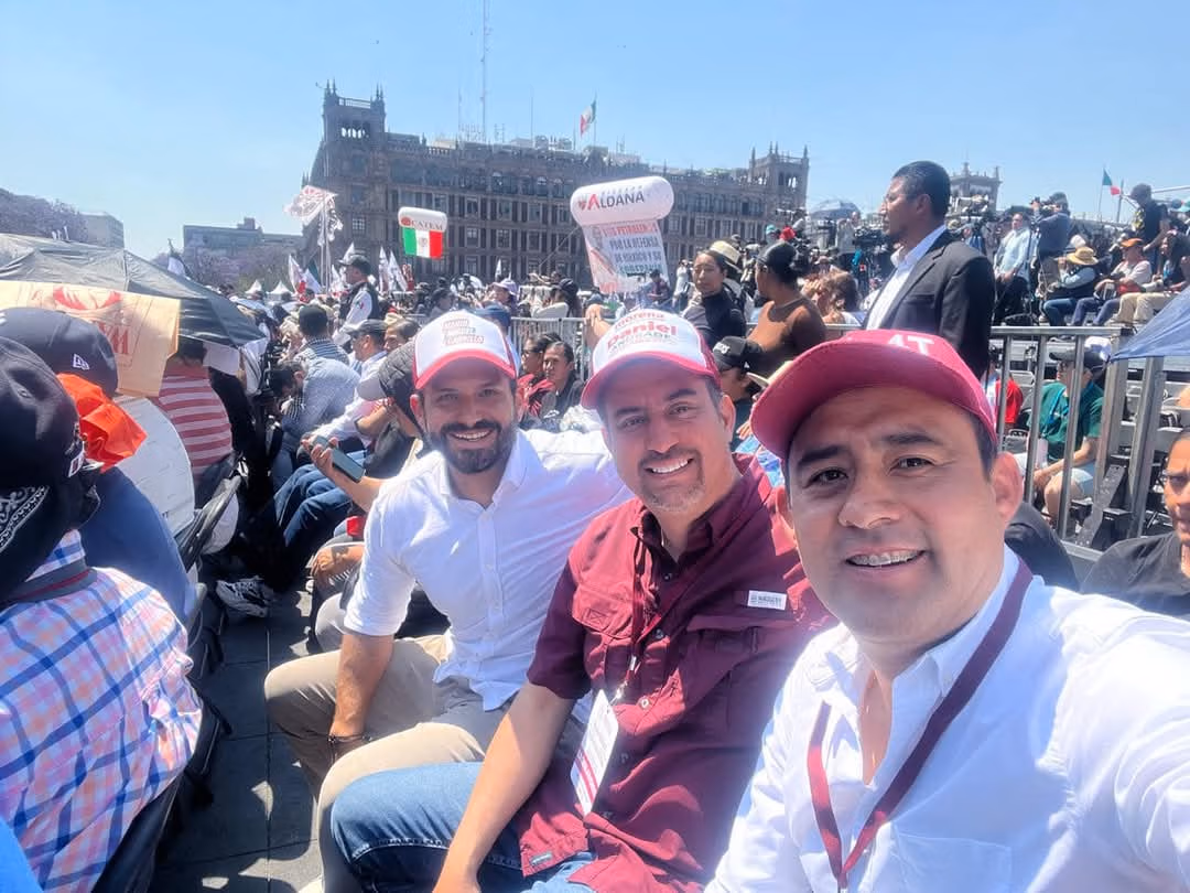 Diputados poblanos y gobernador Armenta respaldan a la Presidenta Sheinbaum en el Zócalo