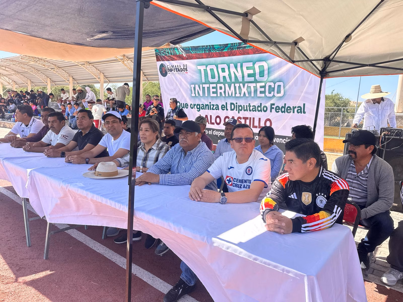 Consolida el Torneo Intermixteco convivencia y deporte en la Mixteca poblana