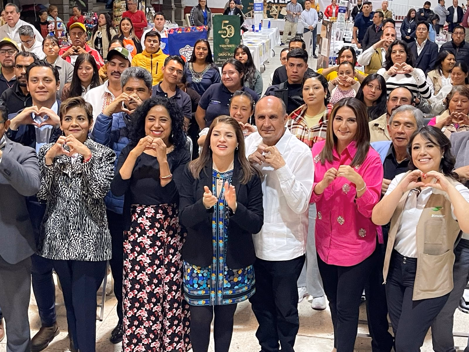 Impulsan empleo y desarrollo regional en Zacatlán con feria laboral 2025