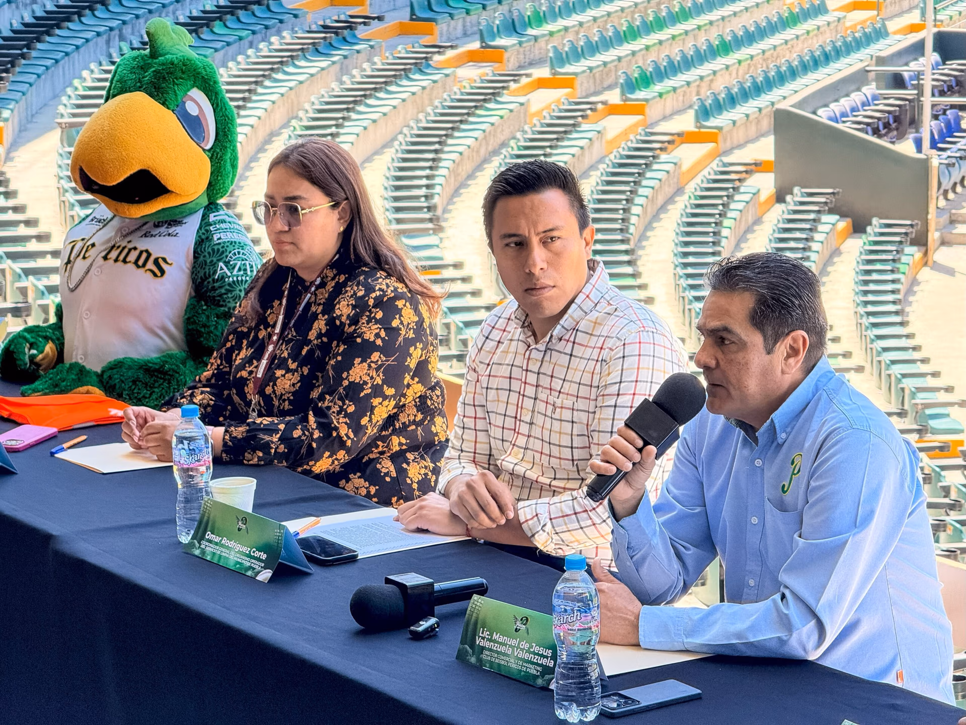 OOSL y Pericos de Puebla firman convenio por el medio ambiente y el deporte