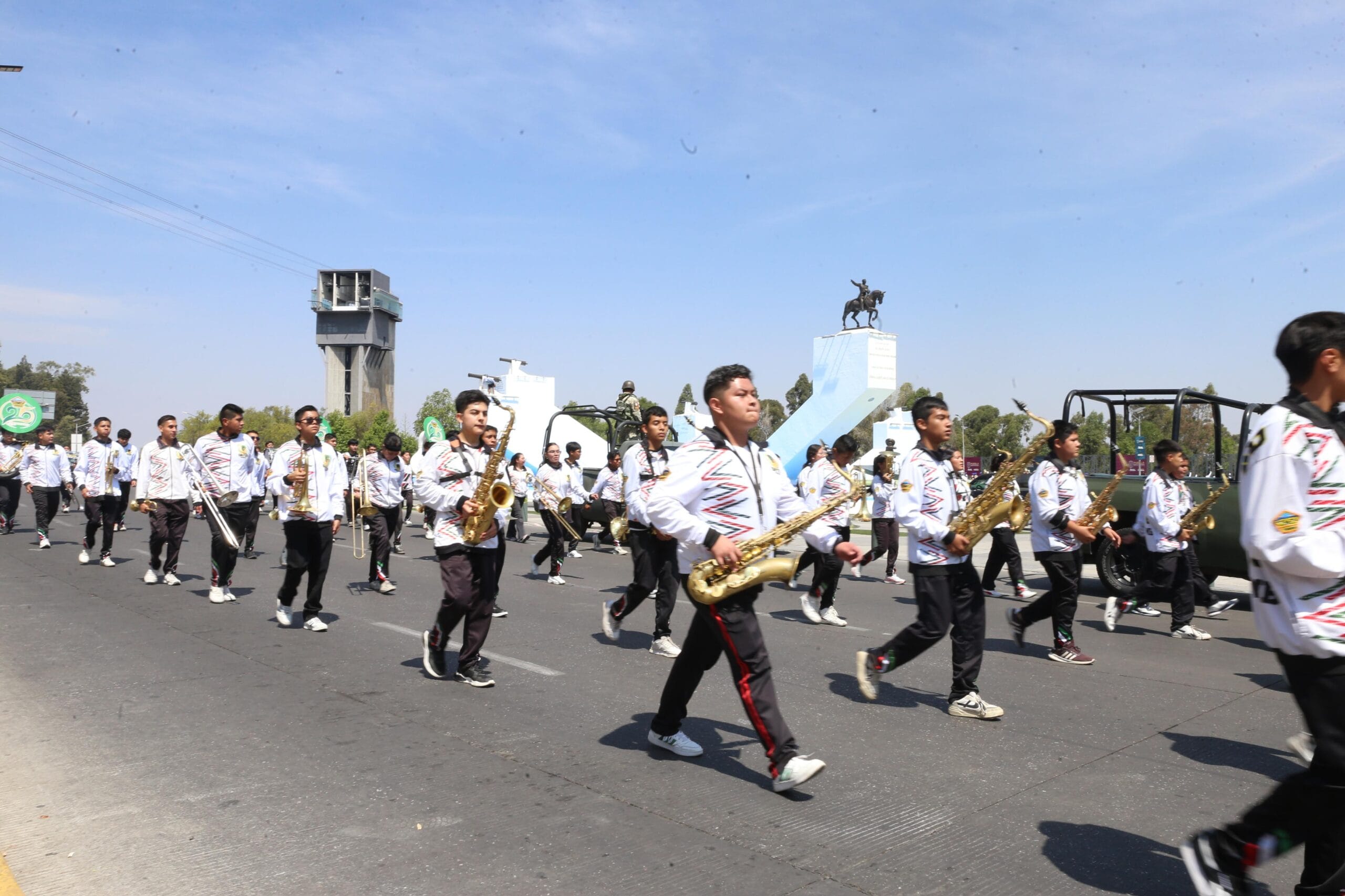 Se alistan escuelas para desfile del 5 de Mayo; confirman visita de Claudia Sheinbaum