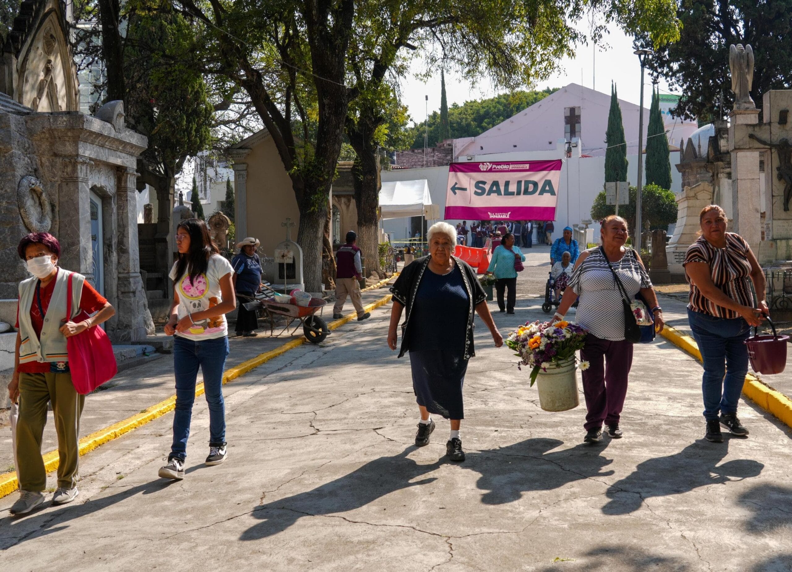 Recibió Panteón Municipal cerca de 35 mil visitantes por el Día de las Madres