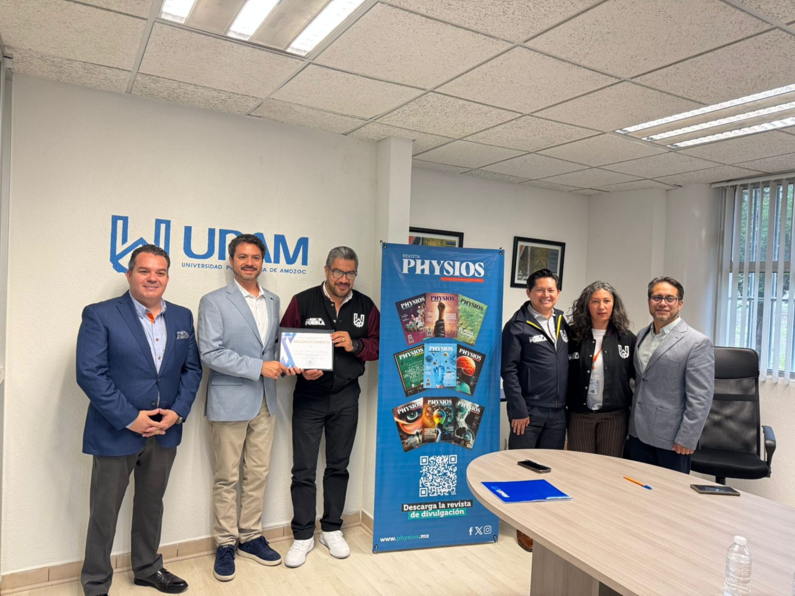 Destaca rector de la UPAM respaldo de Armenta y Sheinbaum a la educación y la ciencia, en firma de convenio con Revista Physios
