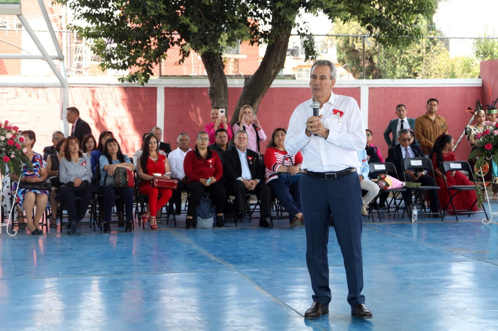 Reconoce Pepe Chedraui la labor docente en emotivo homenaje a la maestra Yolanda Ramos Ramírez