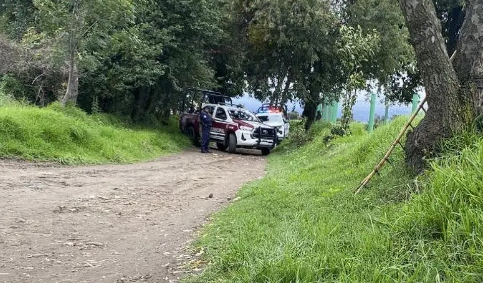 Hallan cadáver embolsado y con mensaje de amenaza en San Martín Texmelucan