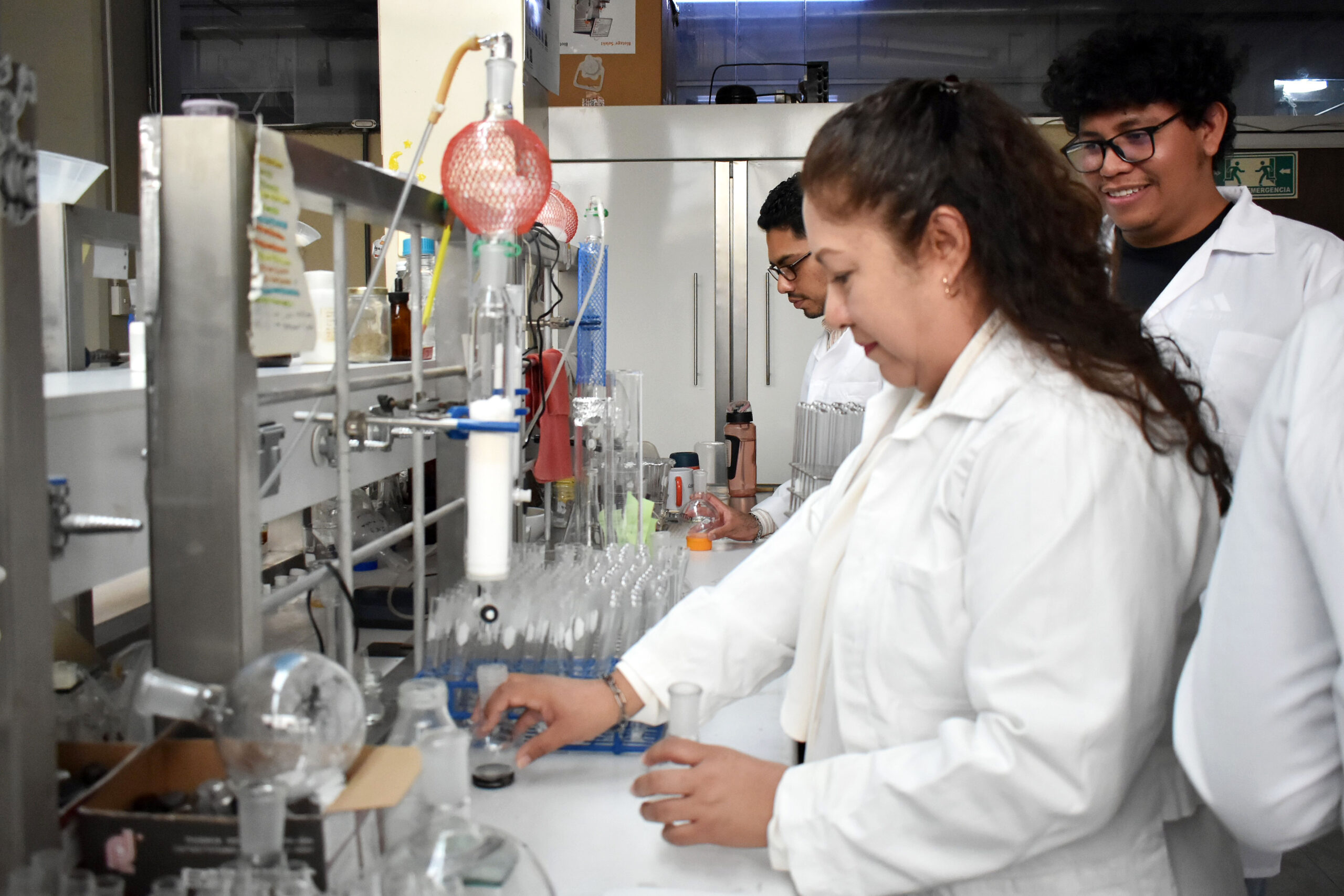 Obtiene investigadora de la BUAP patente por compuesto que frena células malignas en cáncer de mama y cérvico uterino