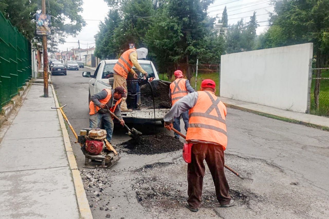 Más de 5 mil baches tapados en Puebla capital, informa Israel Pacheco