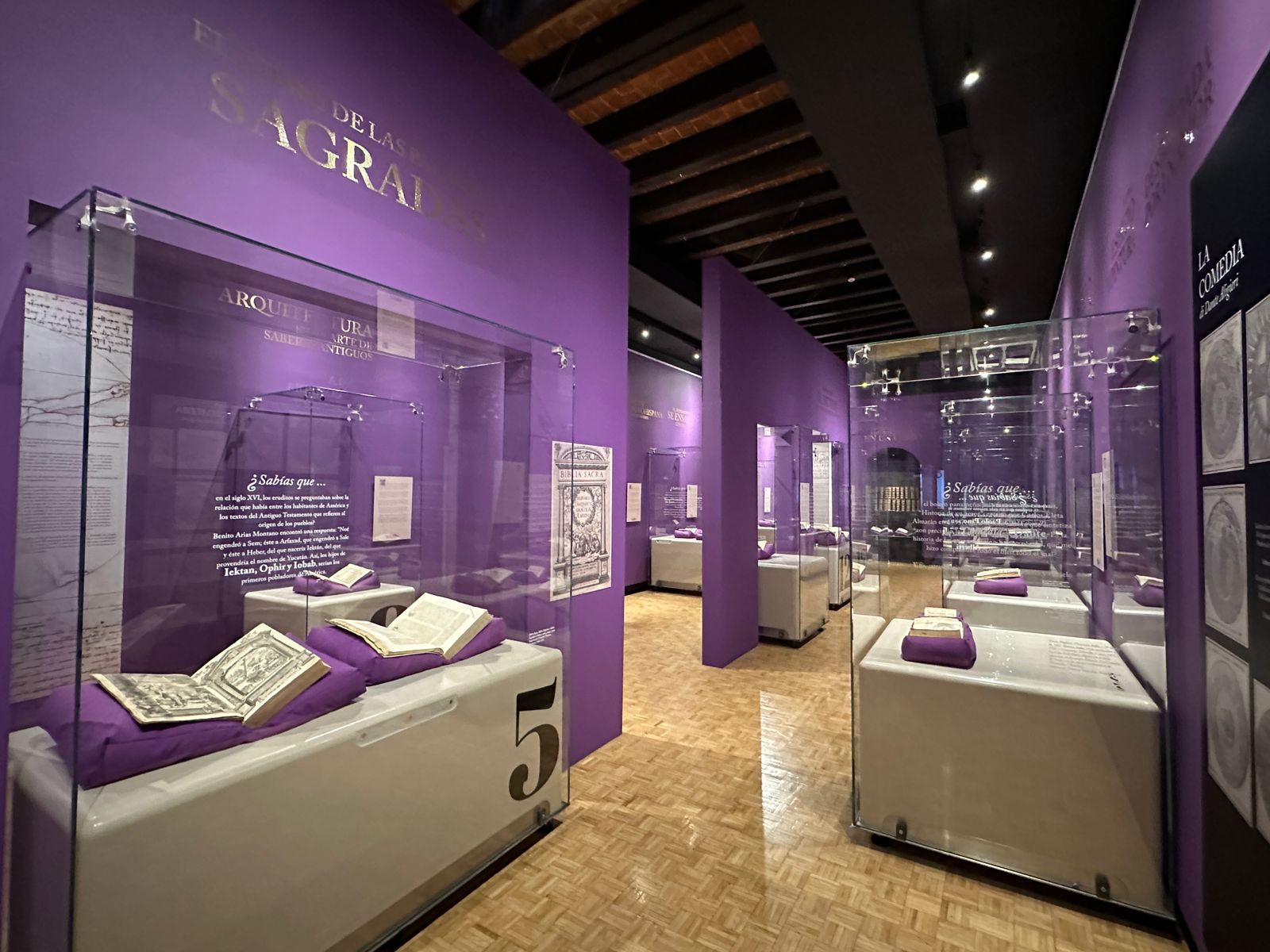 Reabre Gobierno de Puebla salas expositivas y laboratorio de restauración en la Biblioteca Palafoxiana
