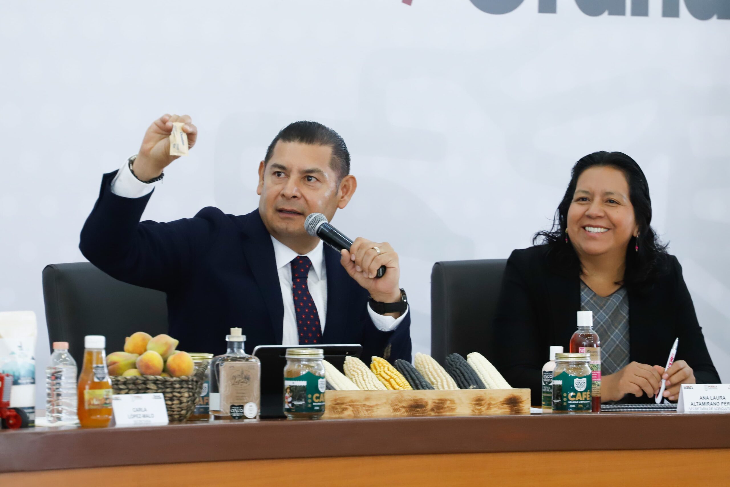 Riqueza comunitaria y justicia social: el campo poblano florece con inversión histórica