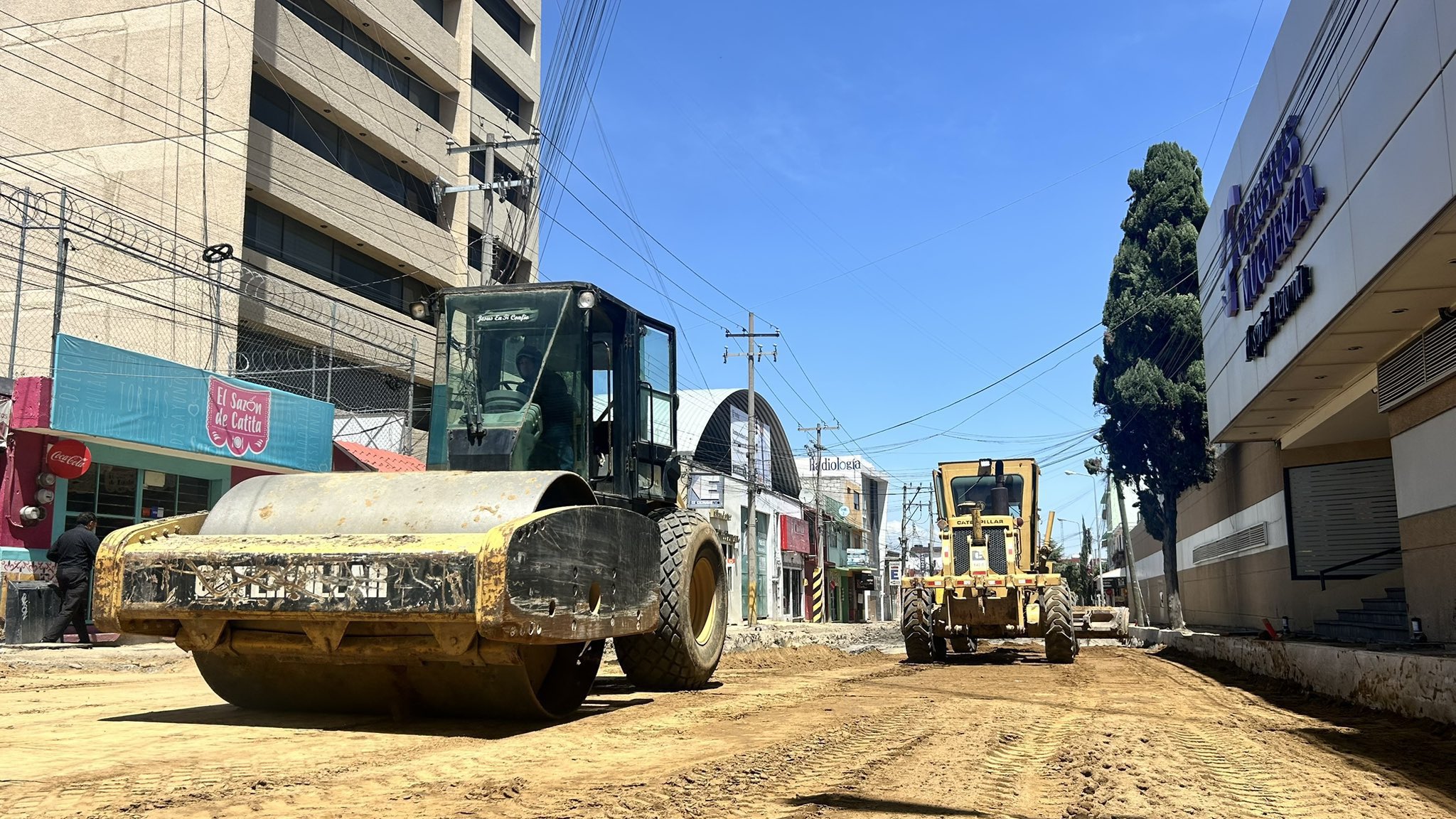 Armenta anuncia plan de pavimentación en calles principales de Puebla capital