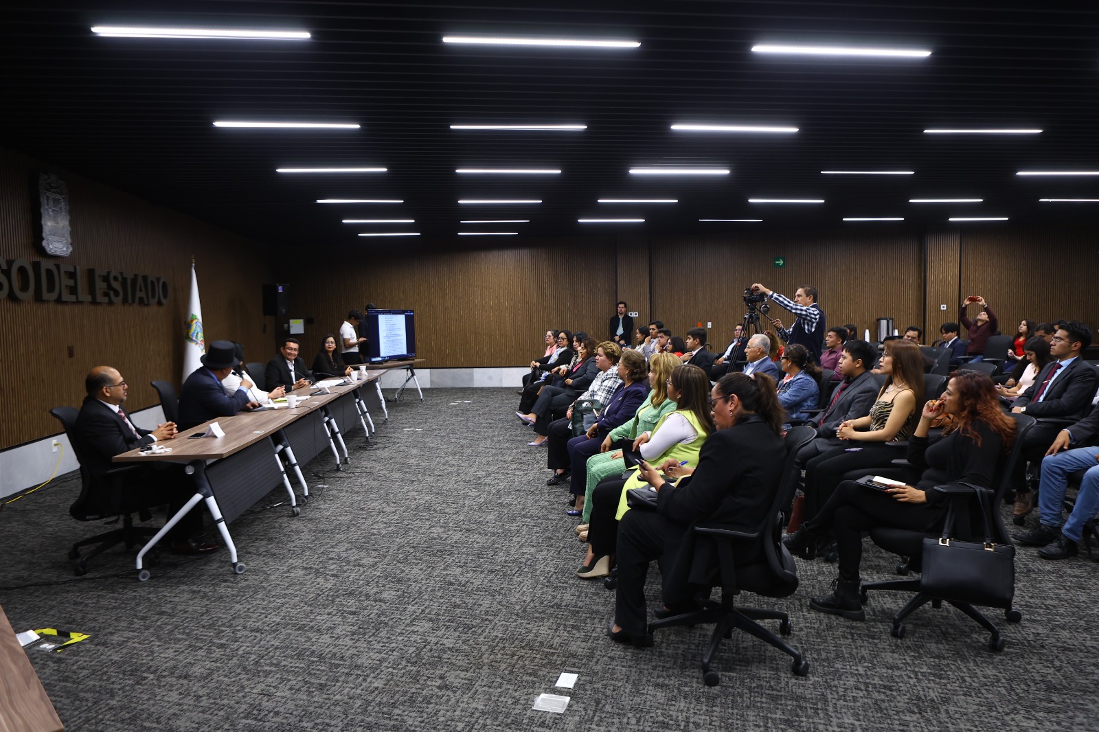 Realizan en el Congreso Conferencia sobre “Control de Convencionalidad y Constitucionalidad en Materia de Amparo”