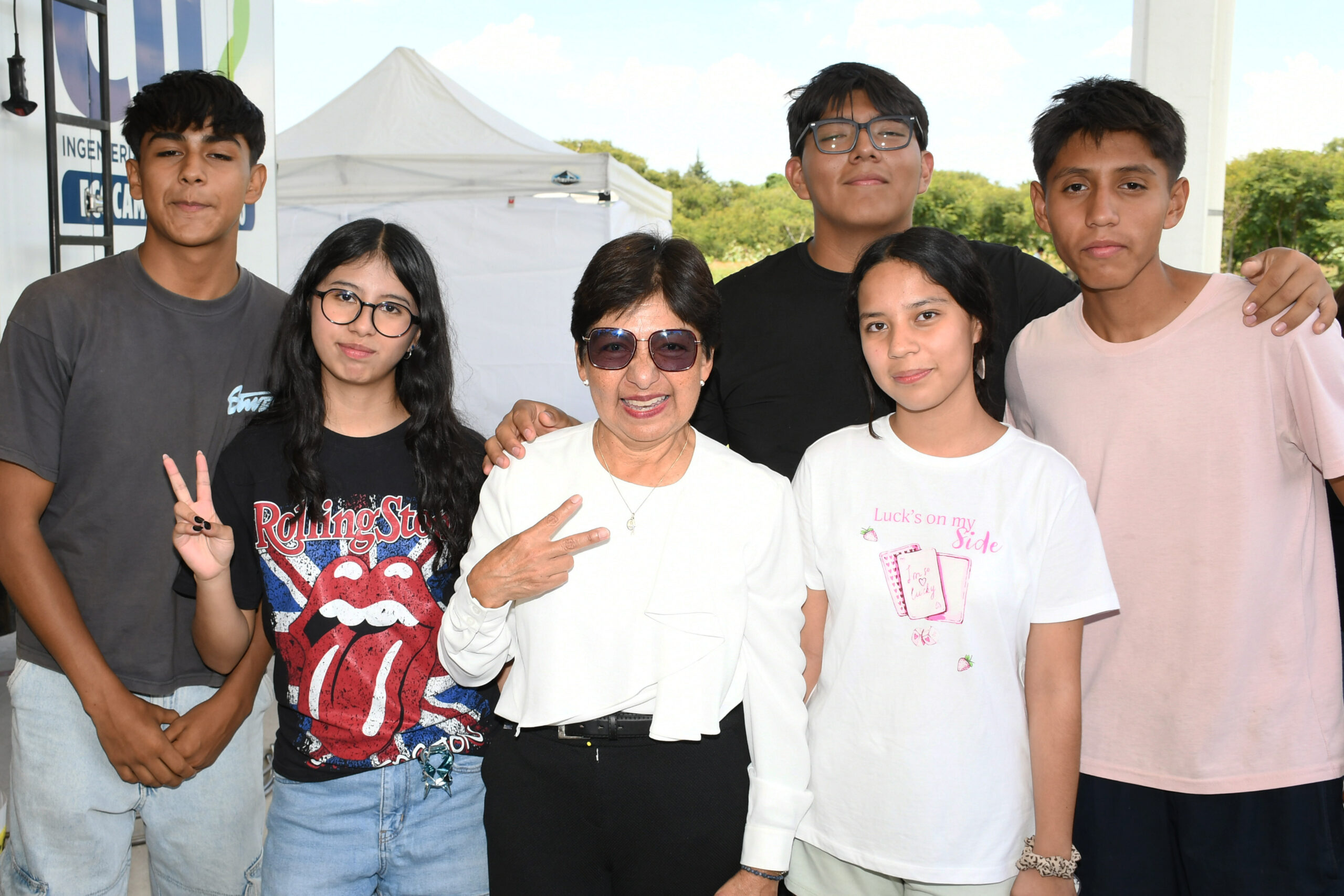 Bienvenida a estudiantes del Complejo Regional Mixteca y de la prepa Simón Bolívar
