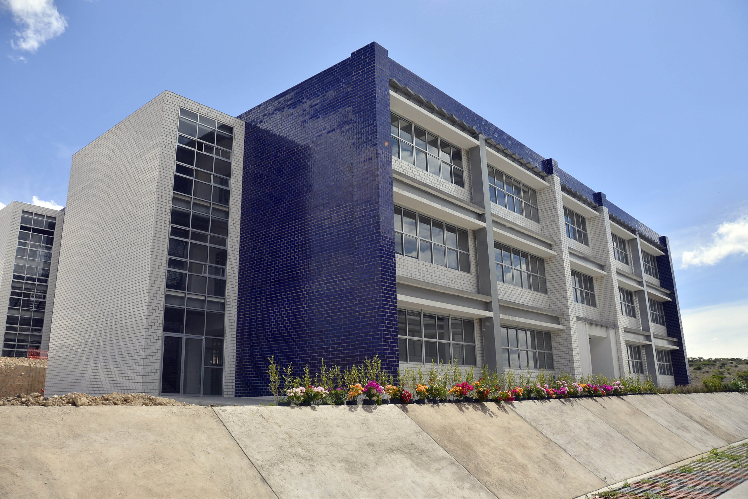 CU2, con pasos firmes avanza hacia su consolidación académica