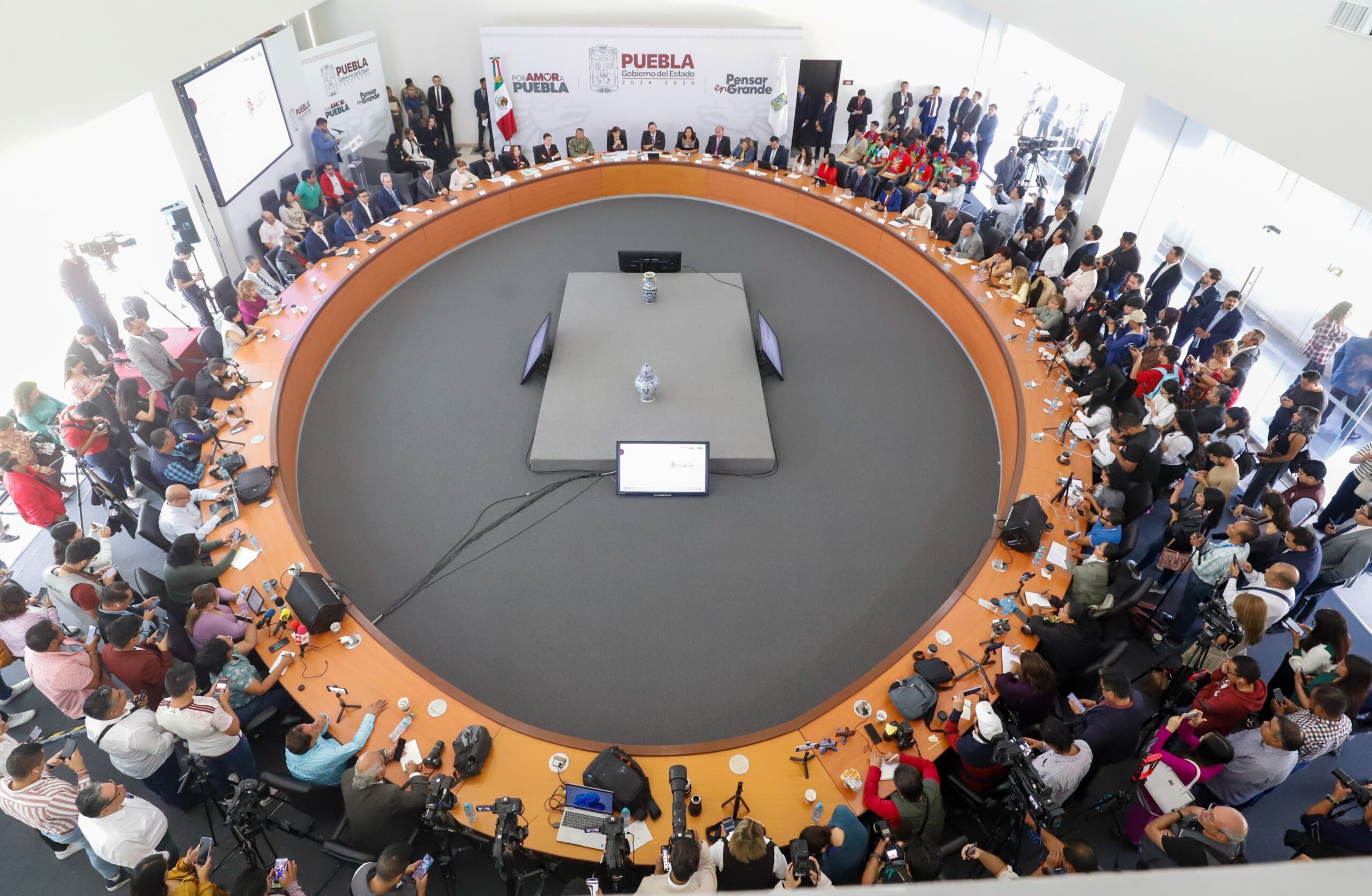 Puebla impulsa proyectos de energías limpias para generar riqueza comunitaria