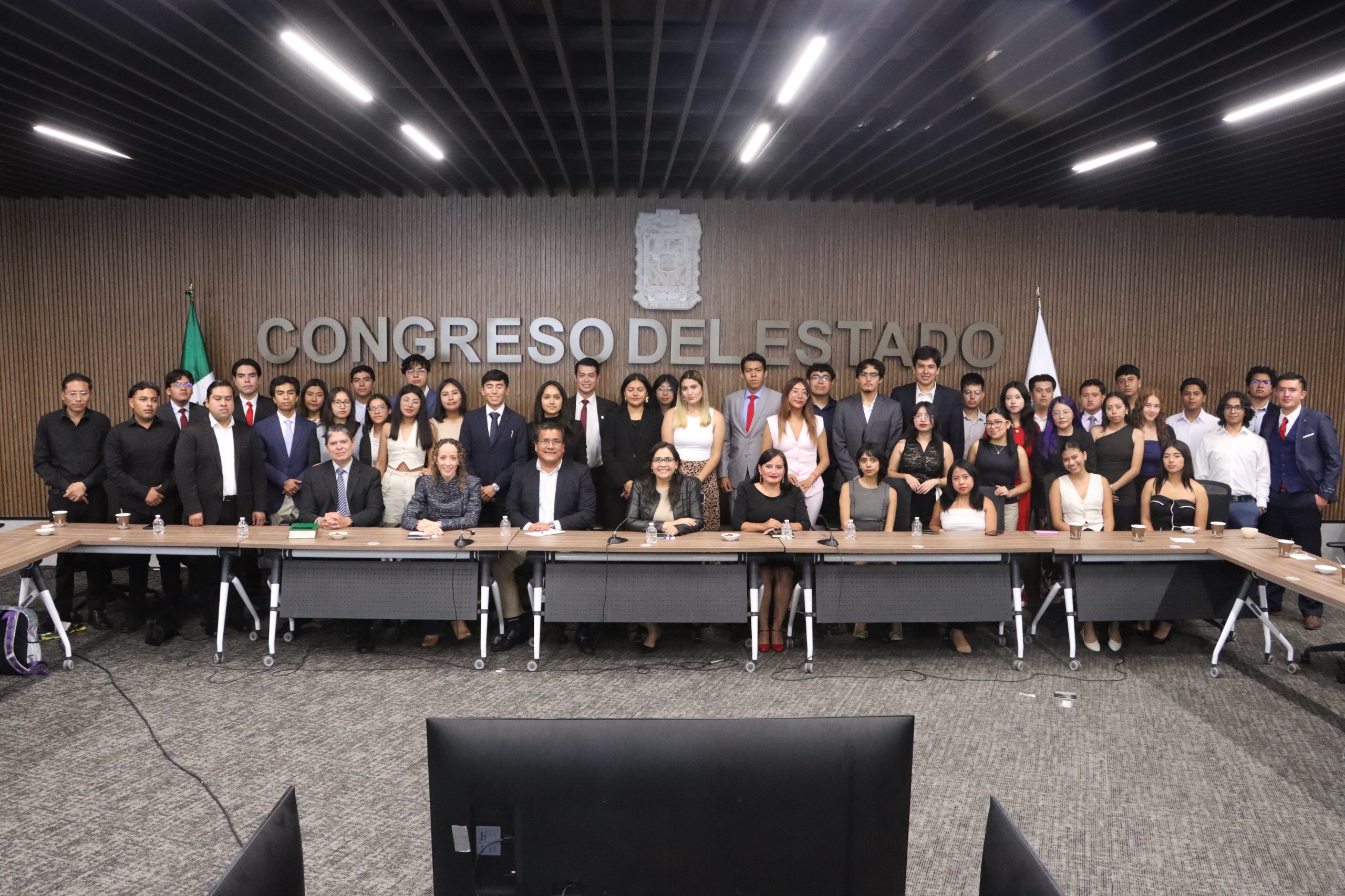 Destacan en el Congreso participación activa de jóvenes para contar con una mejor sociedad