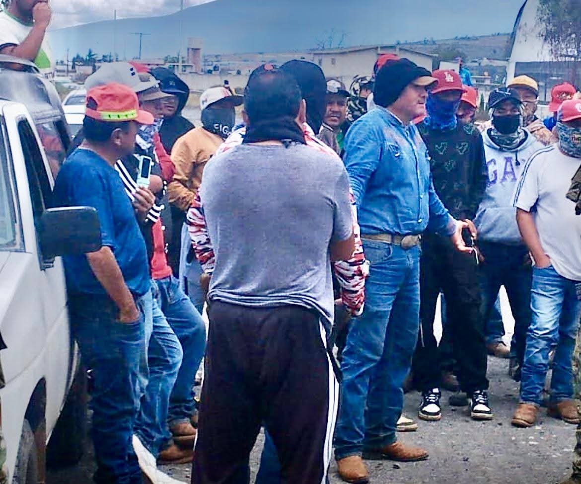 Encapuchados toman 9 granjas en Cañada Morelos; acusan uso de avionetas antilluvia