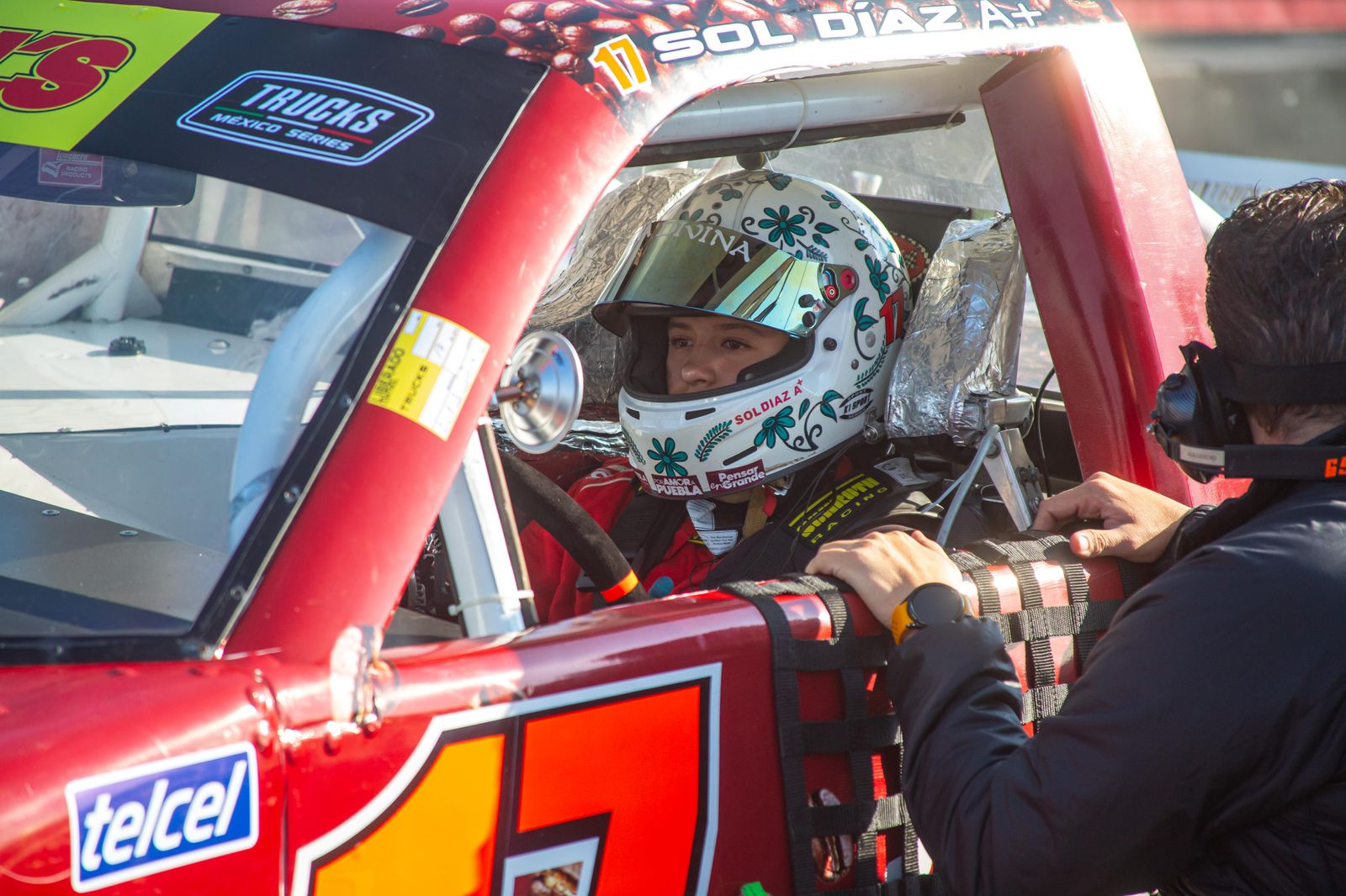 La piloto poblana Sol Díaz lista para competir en Querétaro