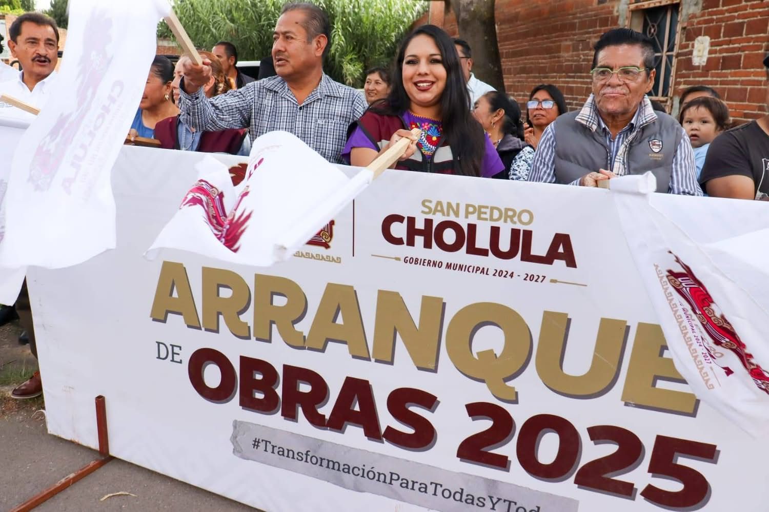 Atiende Tonantzin Fernández necesidades en juntas auxiliares