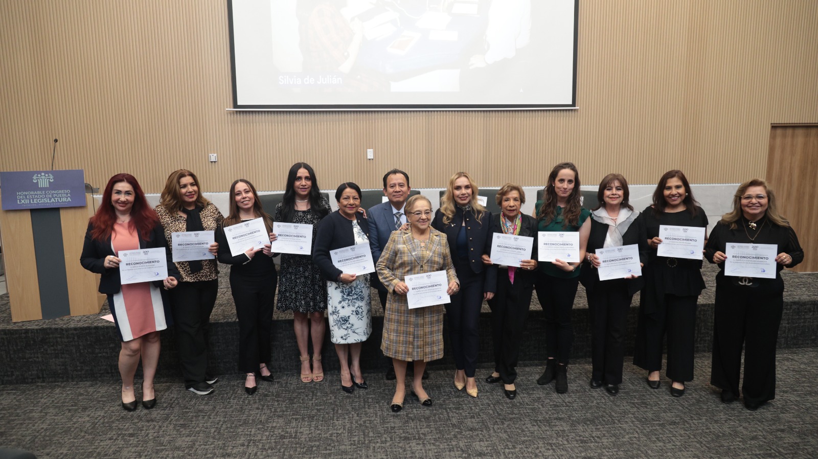 Reconocen en el Congreso del Estado a mujeres en el periodismo