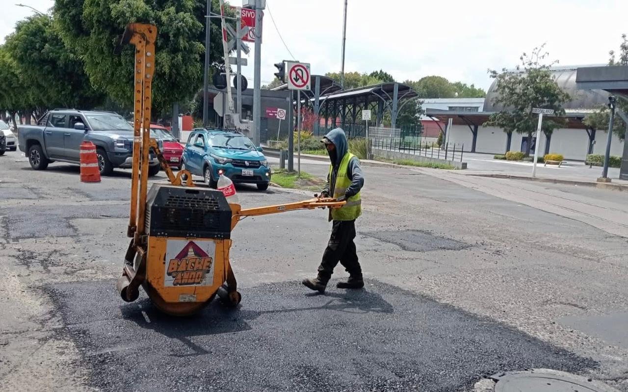 Campaña Capitalina “Bacheando Puebla” refuerza mantenimiento vial en 17 zonas del municipio