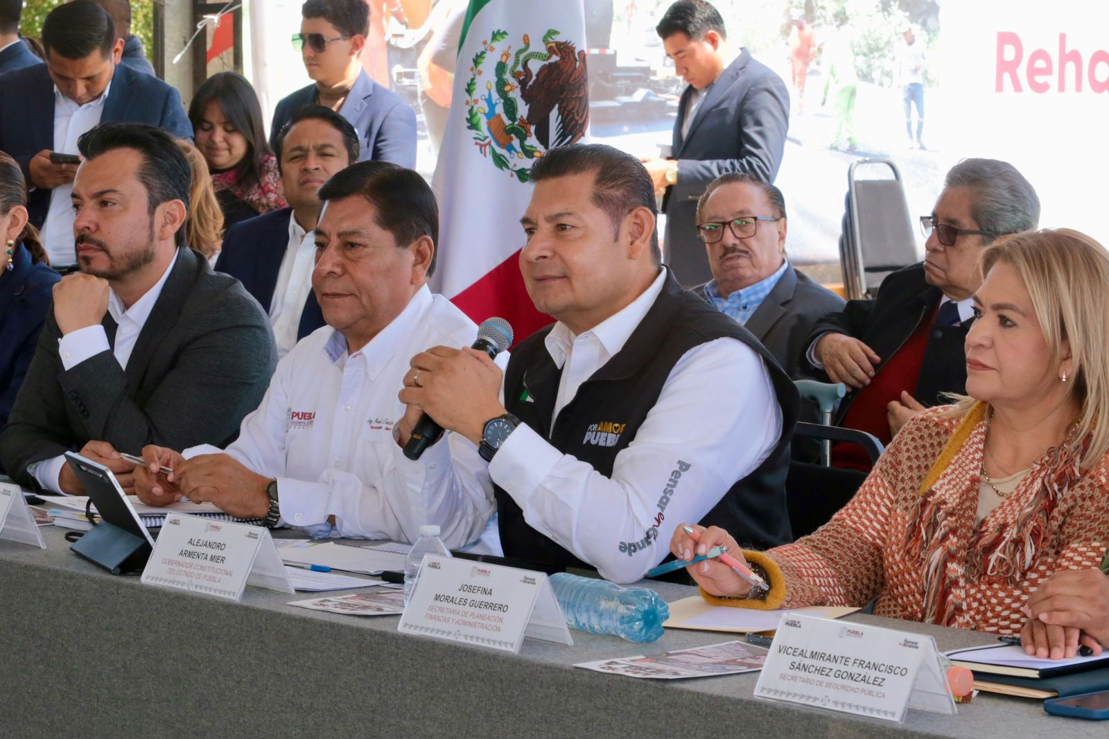 Con transparencia histórica y presupuesto eficiente, Gobierno de Puebla impulsa pavimentación y rehabilitación de carreteras
