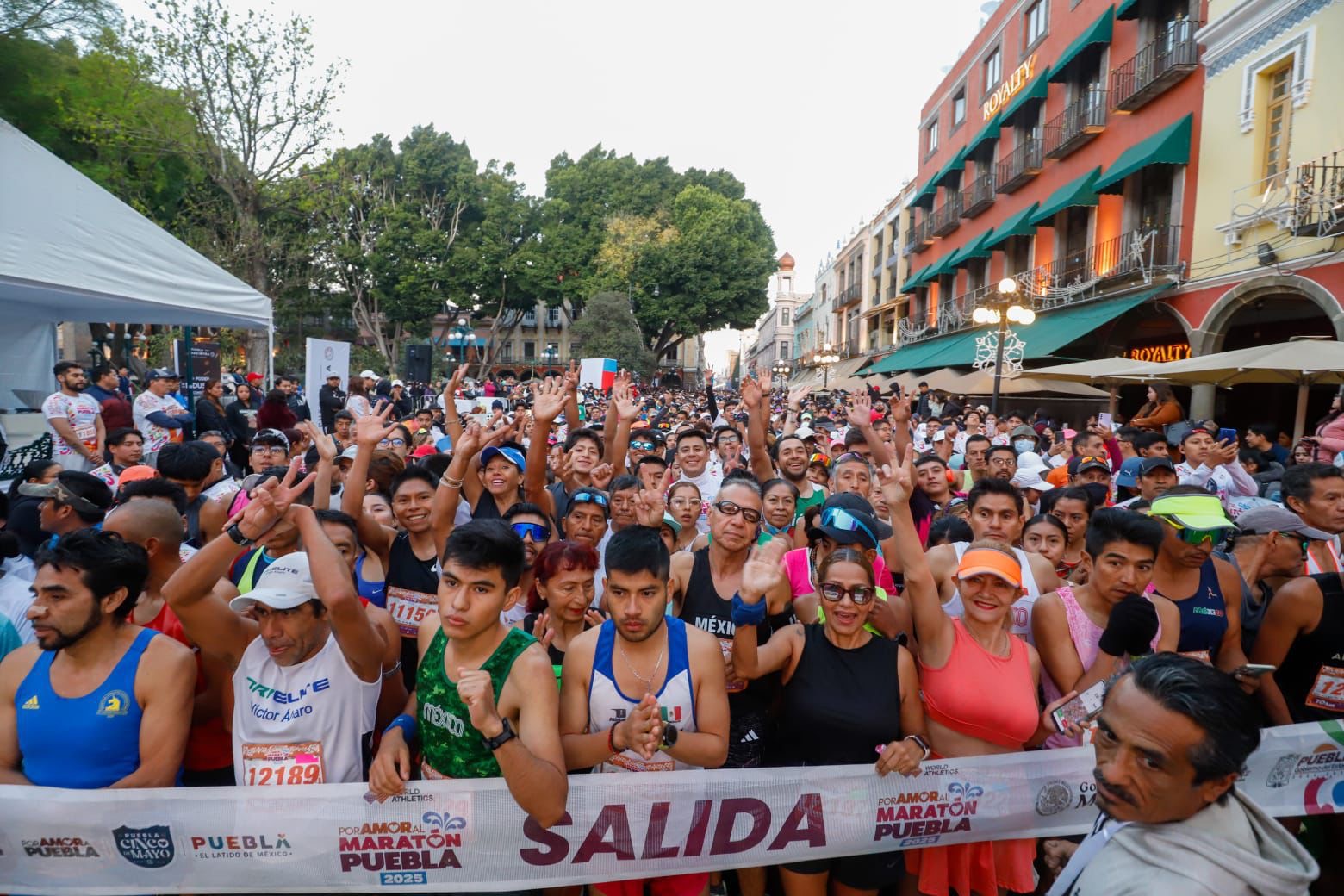Fiesta deportiva reúne a 20 mil personas en el Maratón Puebla 2025