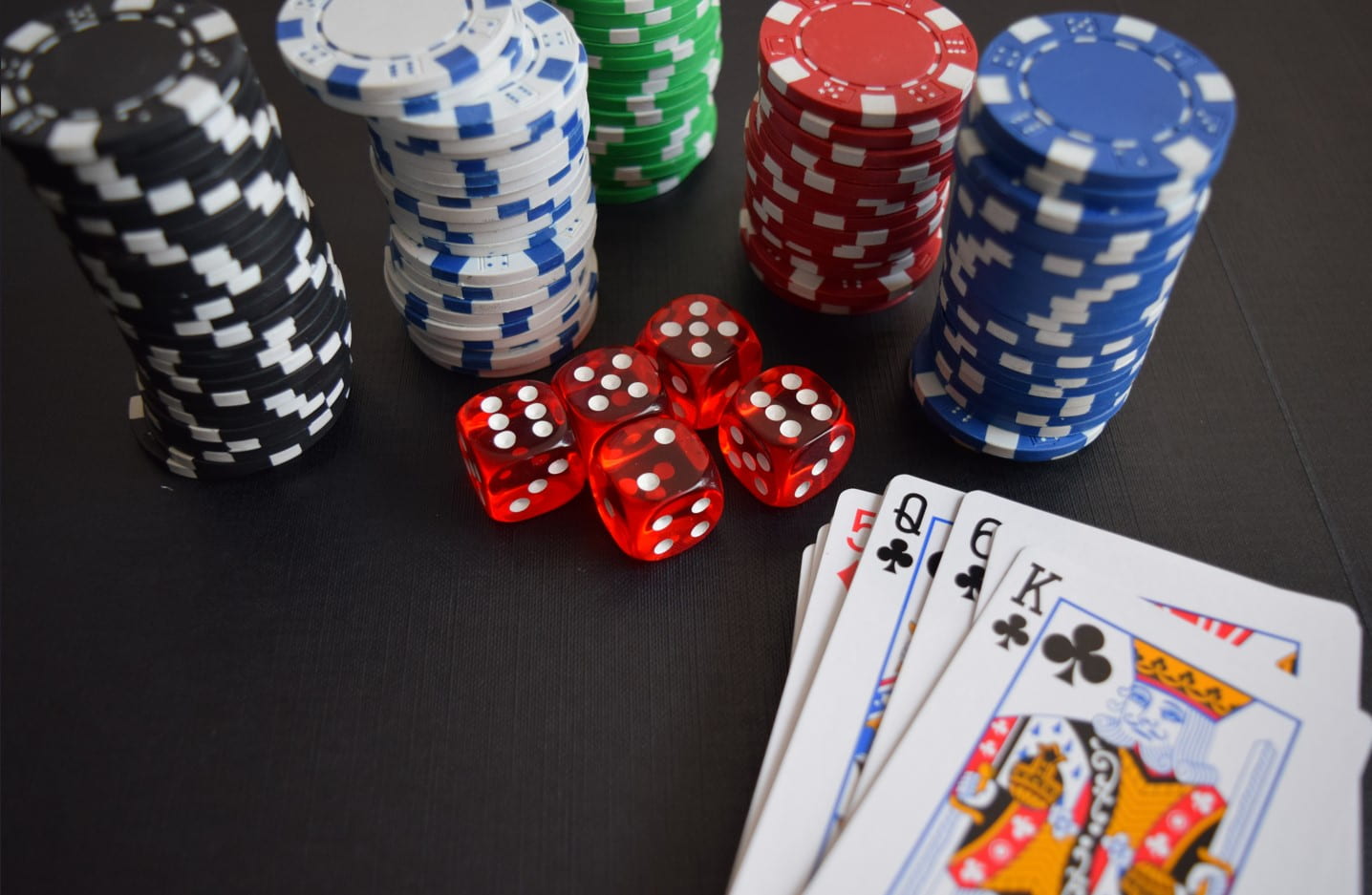 Detectan 13 establecimientos de juegos y sorteos con operaciones financieras irregulares en ocho estados del país