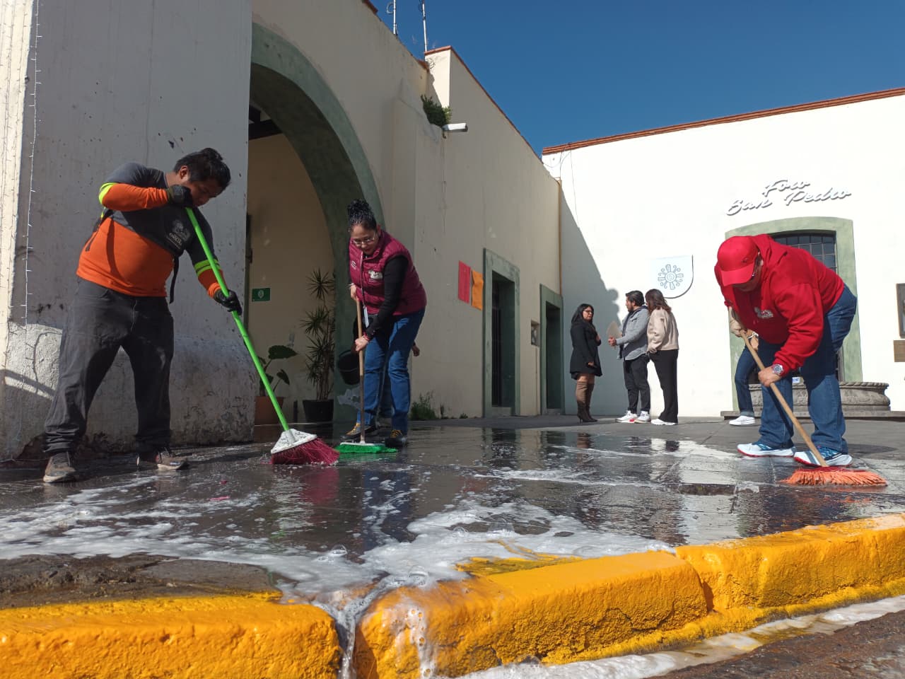 Tonantzin Fernández pone en marcha el programa “Embelleciendo a Cholula”