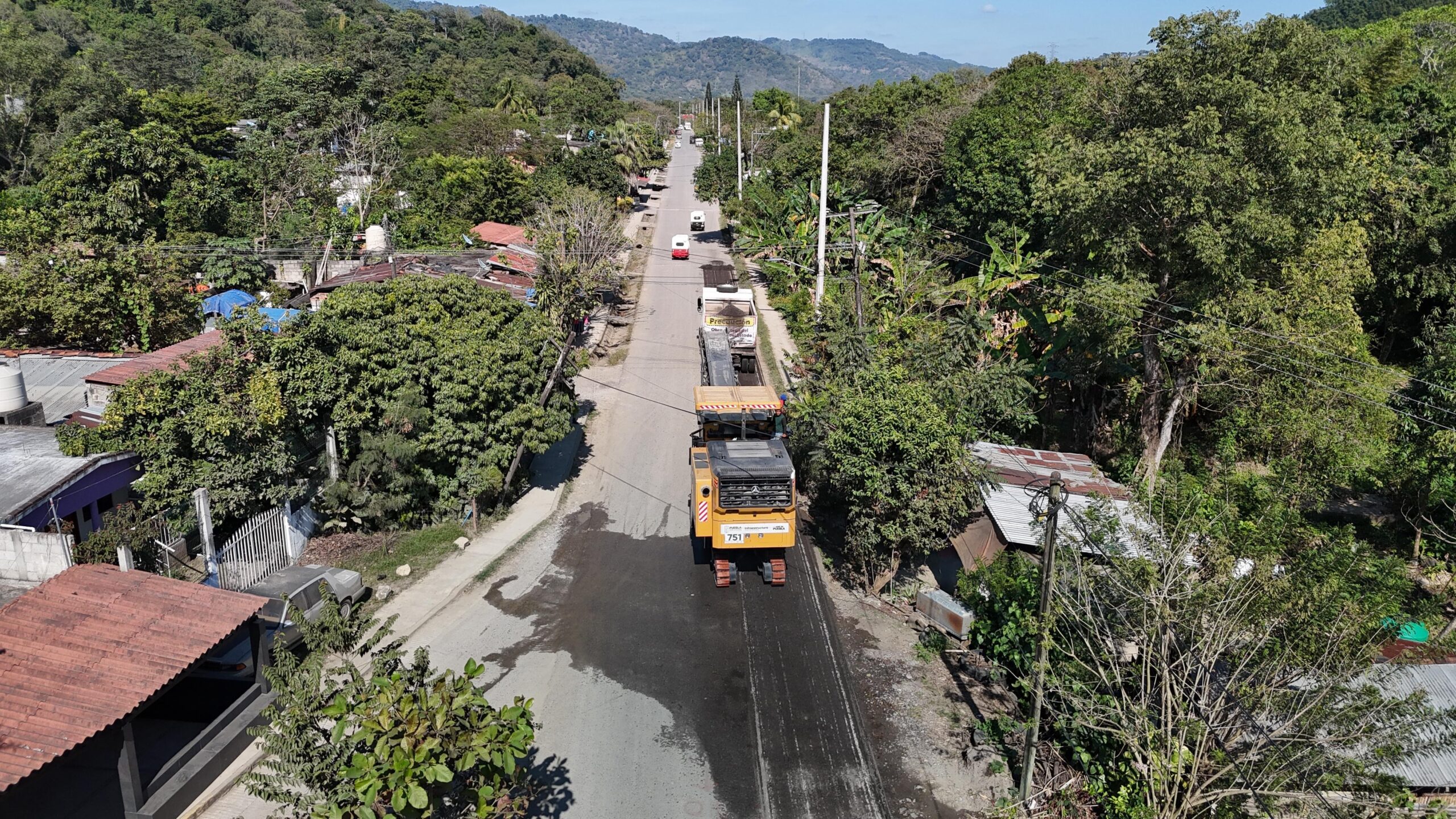 Armenta arranca obras viales en Xicotepec tras lluvias