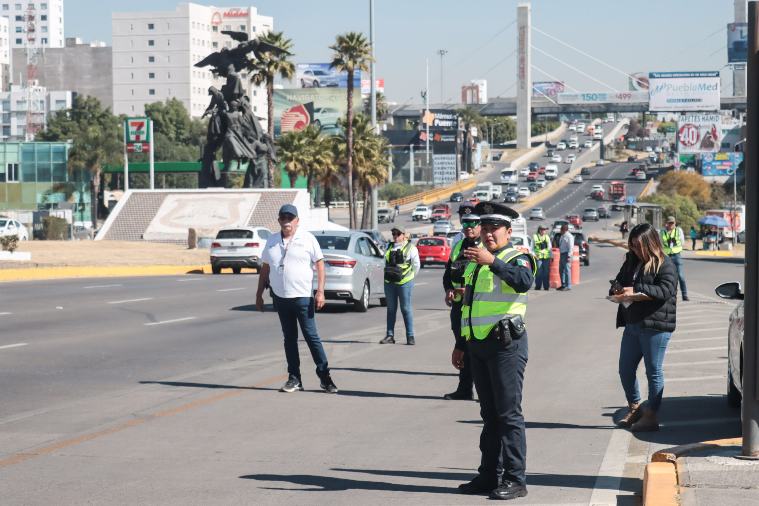 Movilidad en transición: rutas alternas y transporte emergente ante depuración del servicio
